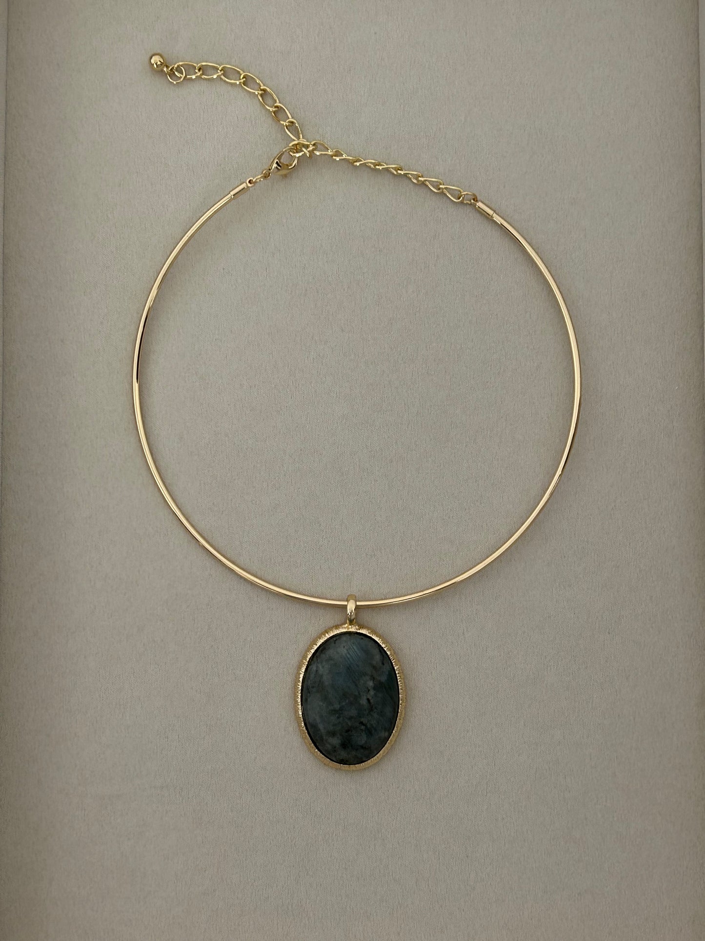 Labradorite Oval Choker Necklace