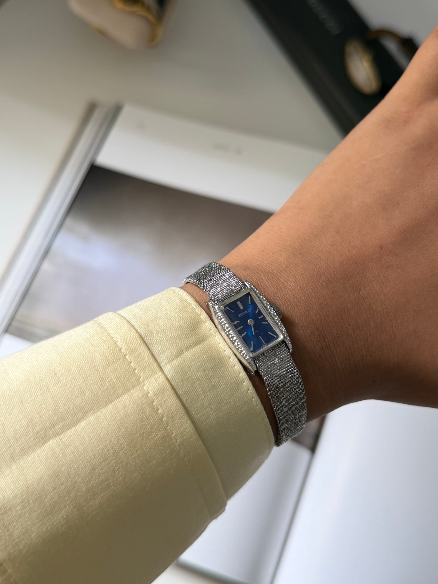 Seiko Vintage Dress Watch (Manual Winding)