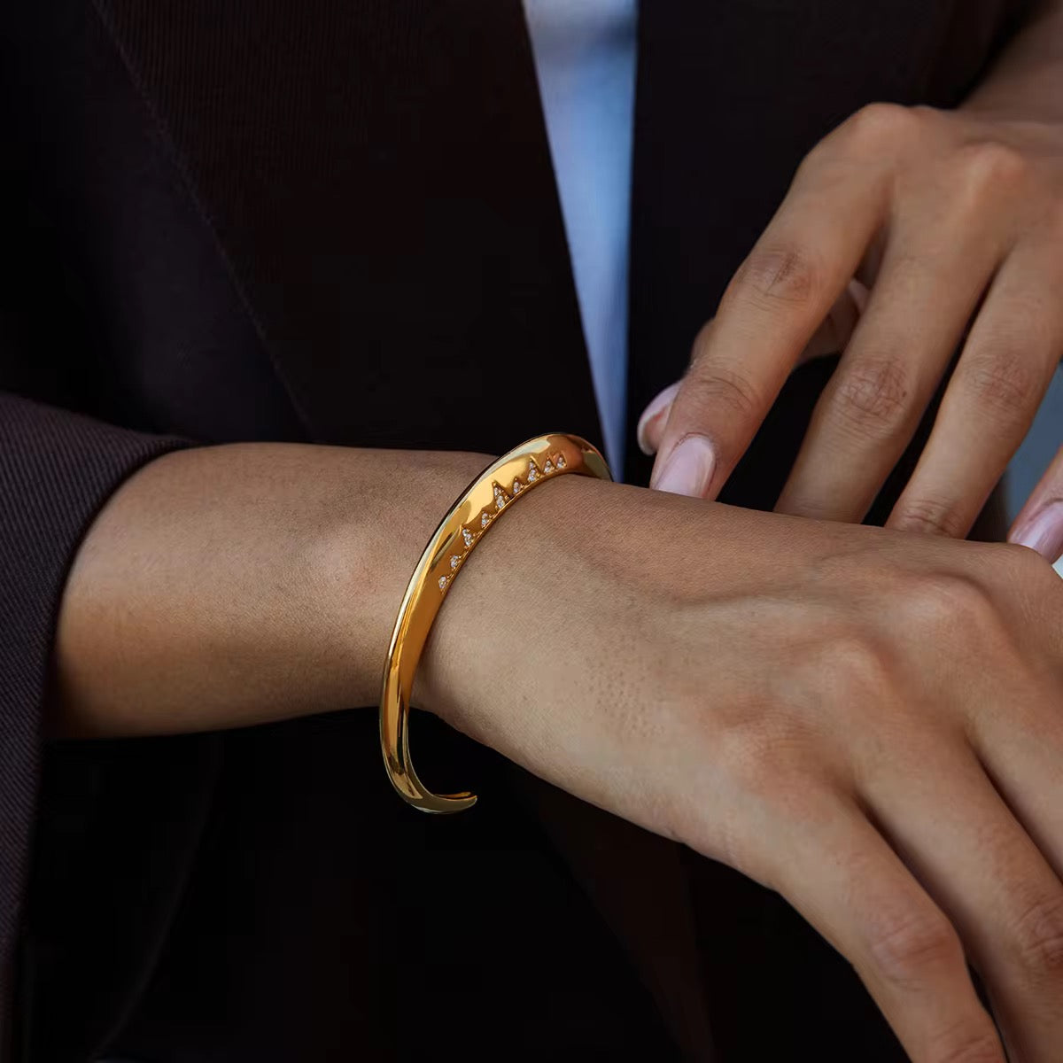 Stardust Curva Cuff Bracelet