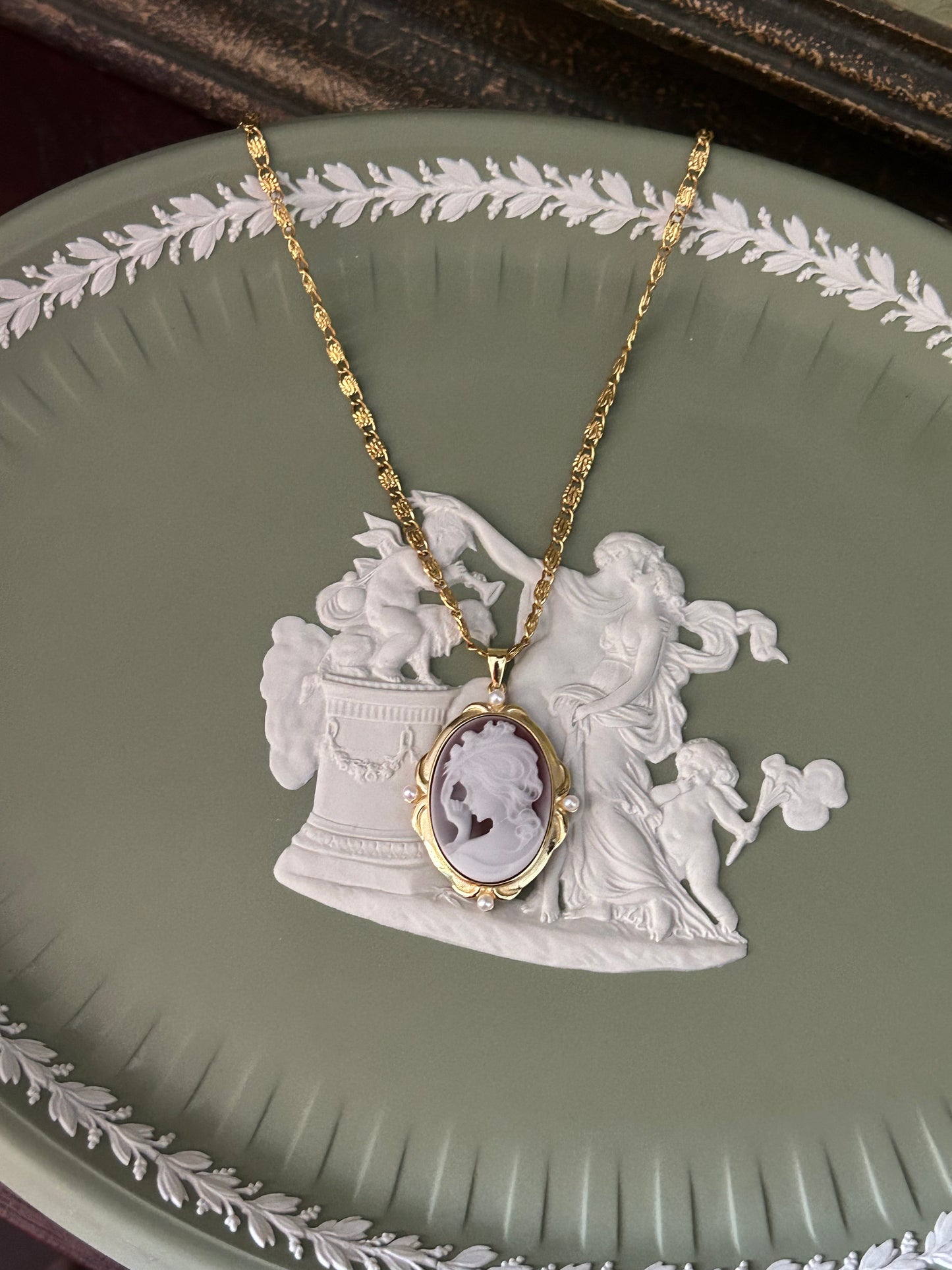 Sterling Silver Agate Cameo Lumachina Necklace
