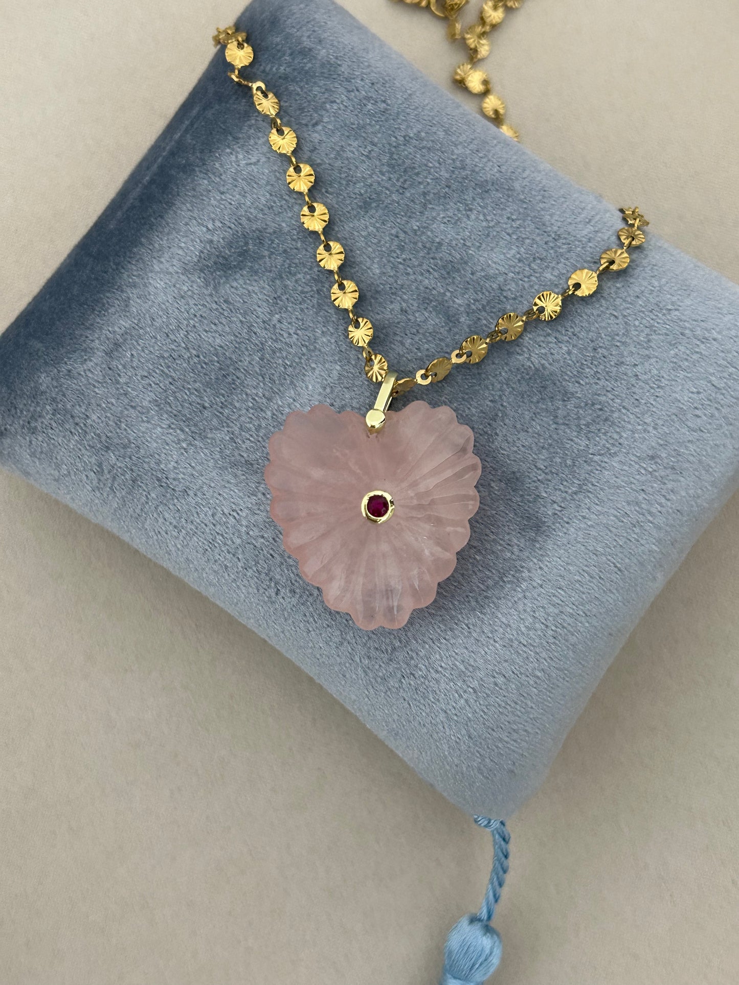 Heart Bloom Rose Quartz Necklace