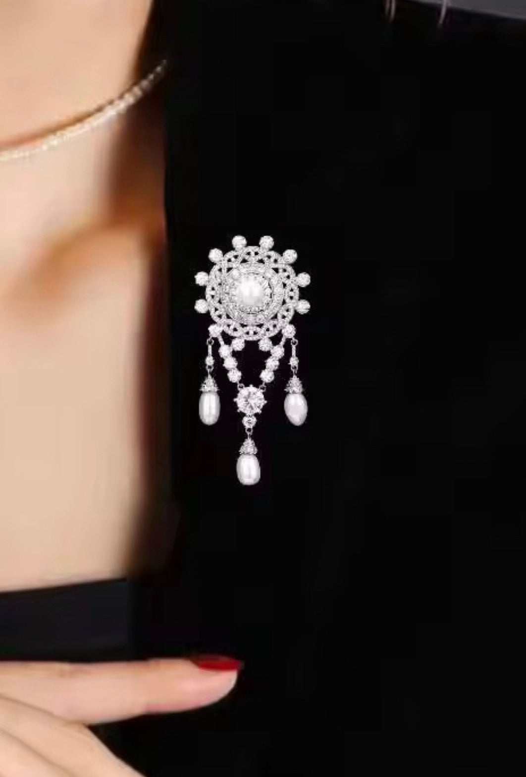 Royal Pearl Archive Brooch