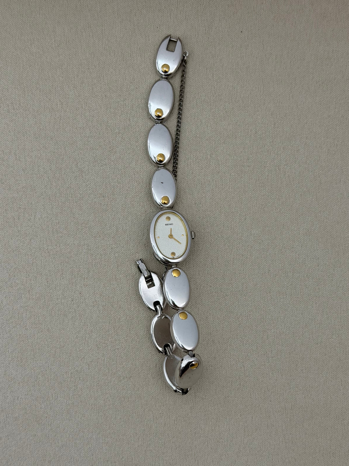Vintage Seiko Pebble Oval Link Quartz Watch