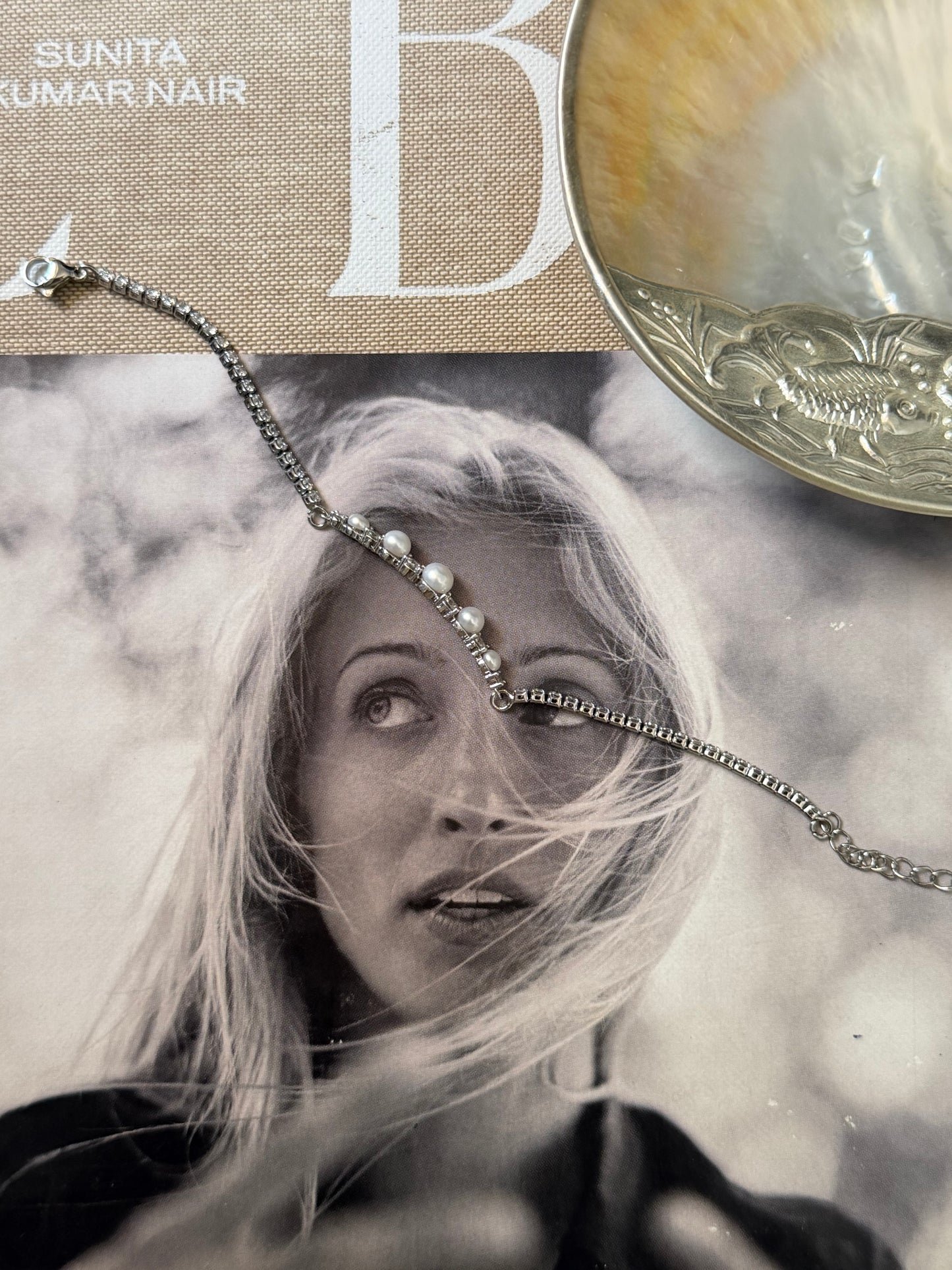 Lumière Pearl Tennis Bracelet