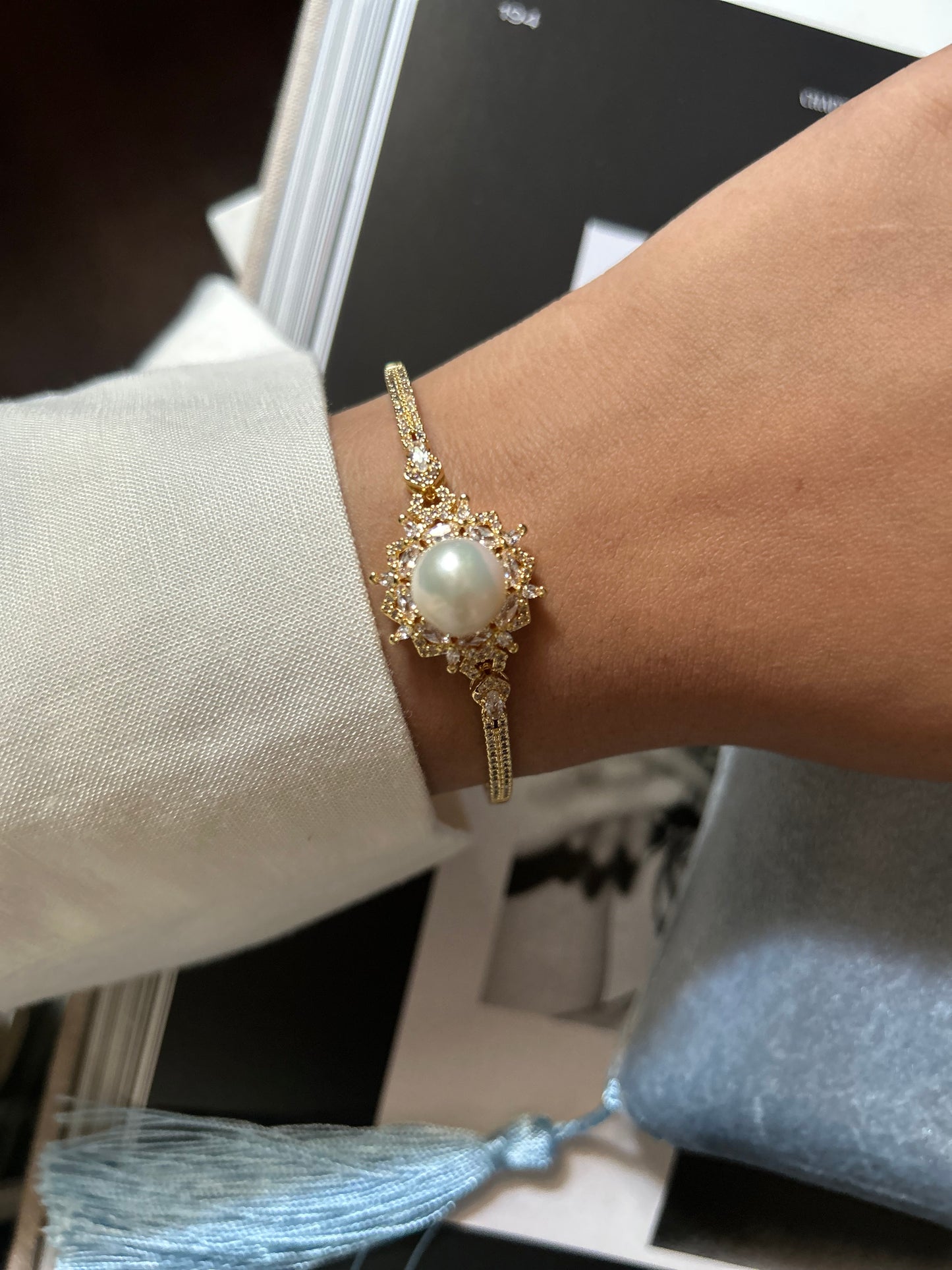 Evelyne Pearl Bracelet