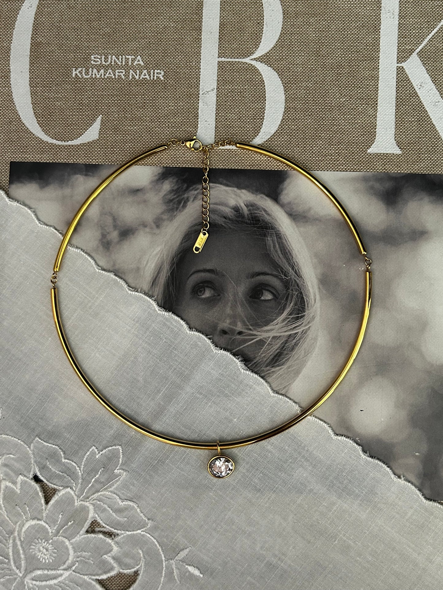 Sol Drop Choker Necklace