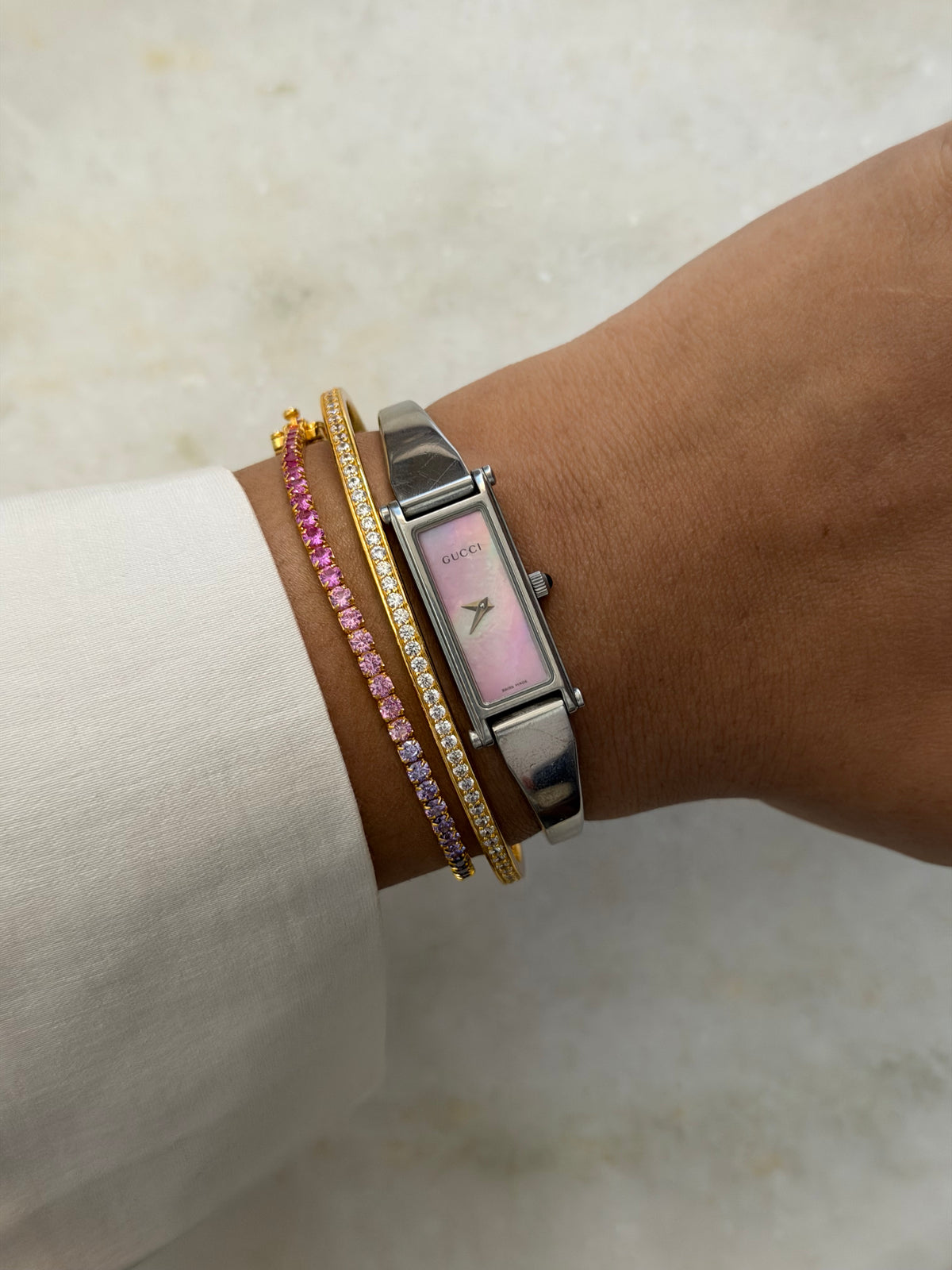 Vintage Gucci 1500L Pink Iridescent Dial Silver Tone Watch