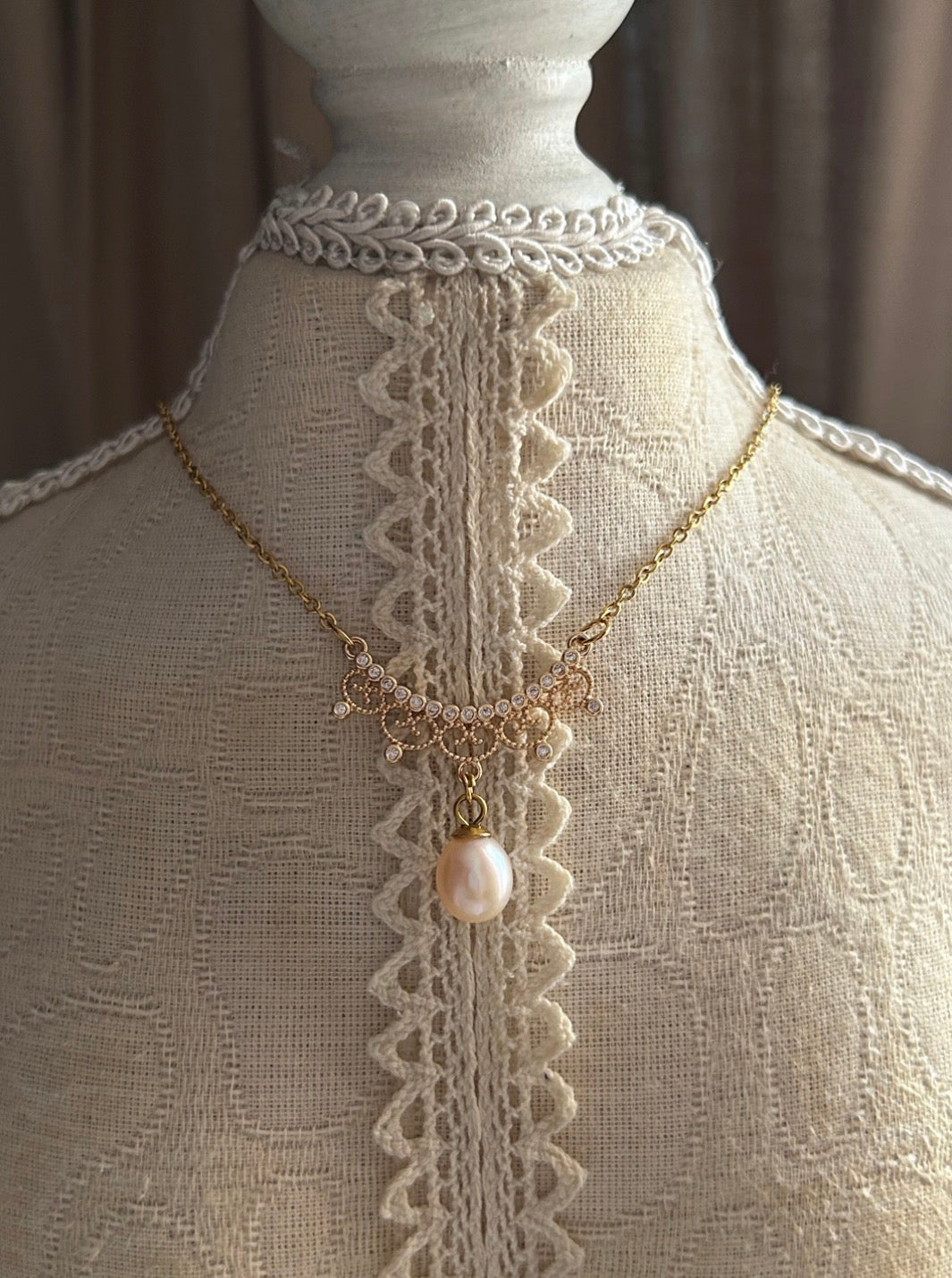 Daphne Pearl Necklace