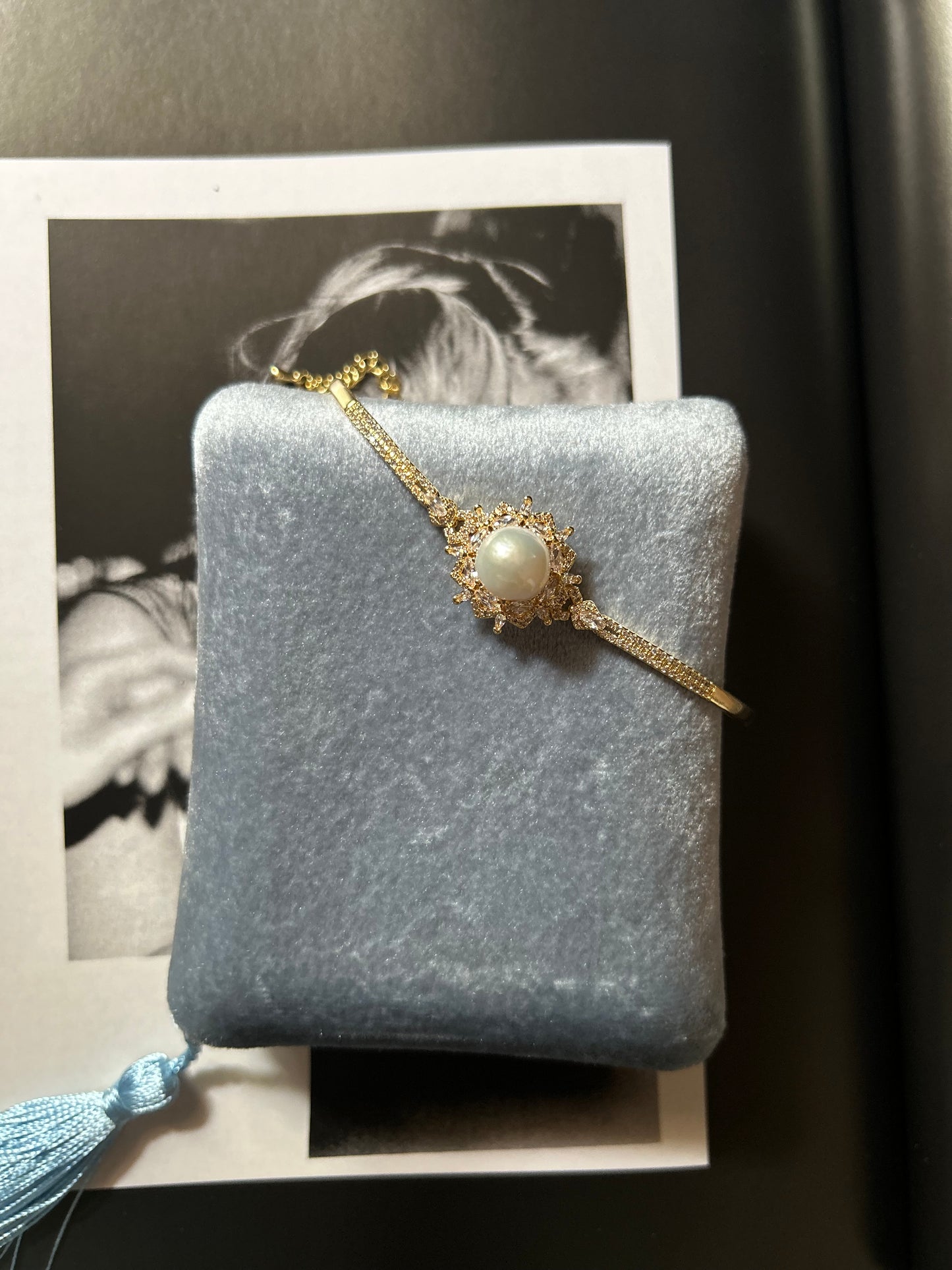 Evelyne Pearl Bracelet
