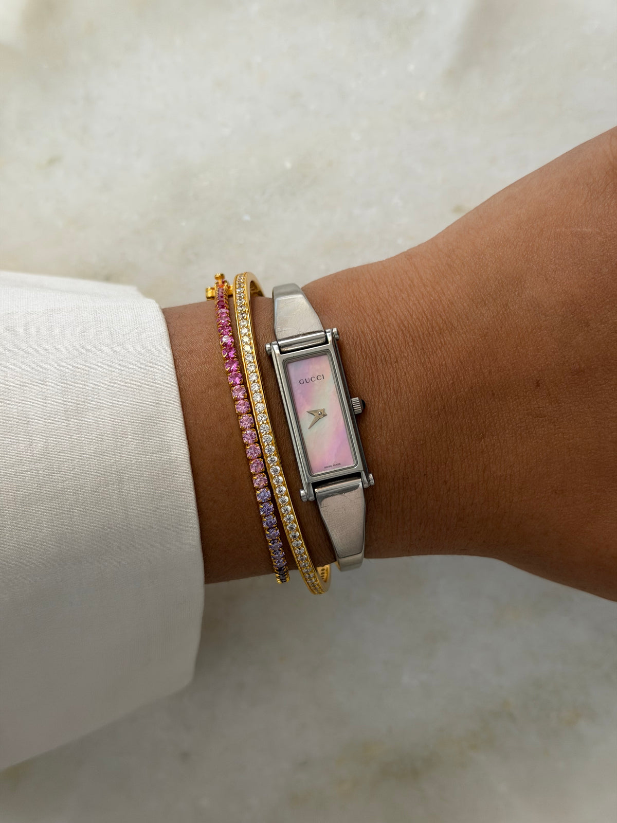 Vintage Gucci 1500L Pink Iridescent Dial Silver Tone Watch