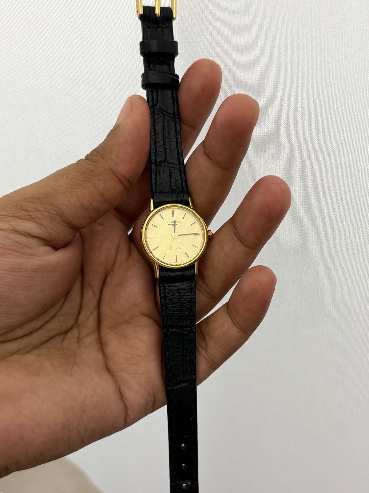 Vintage Longines Gold Plated Quartz Watch Champagne Dial With Crosshatch Pattern- L153.4 / ETA 976.001, with 6 jewels