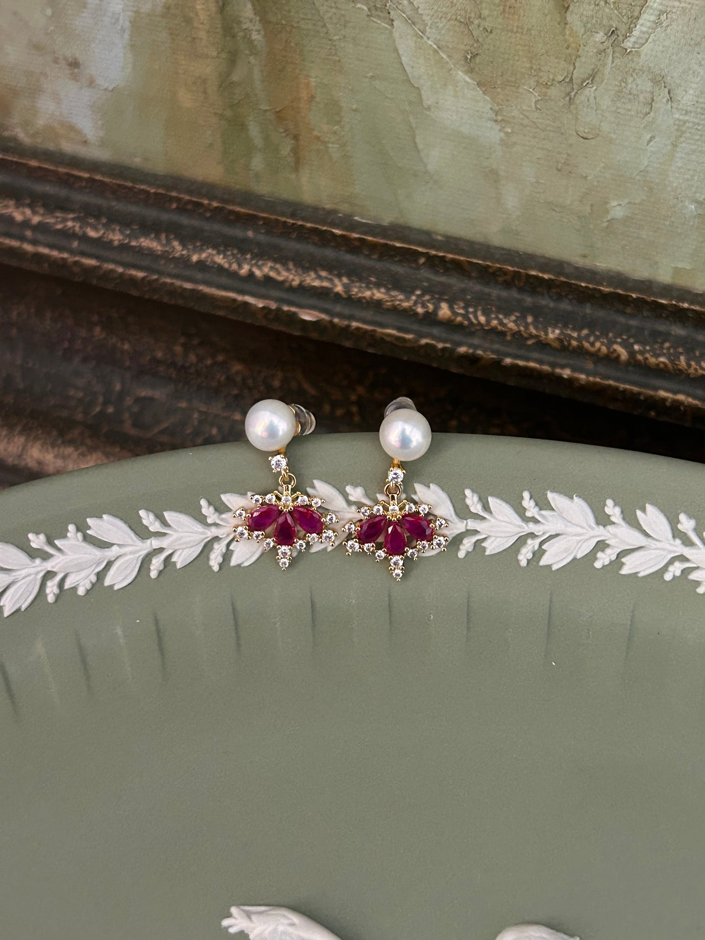 The Juliet Pearl Earrings