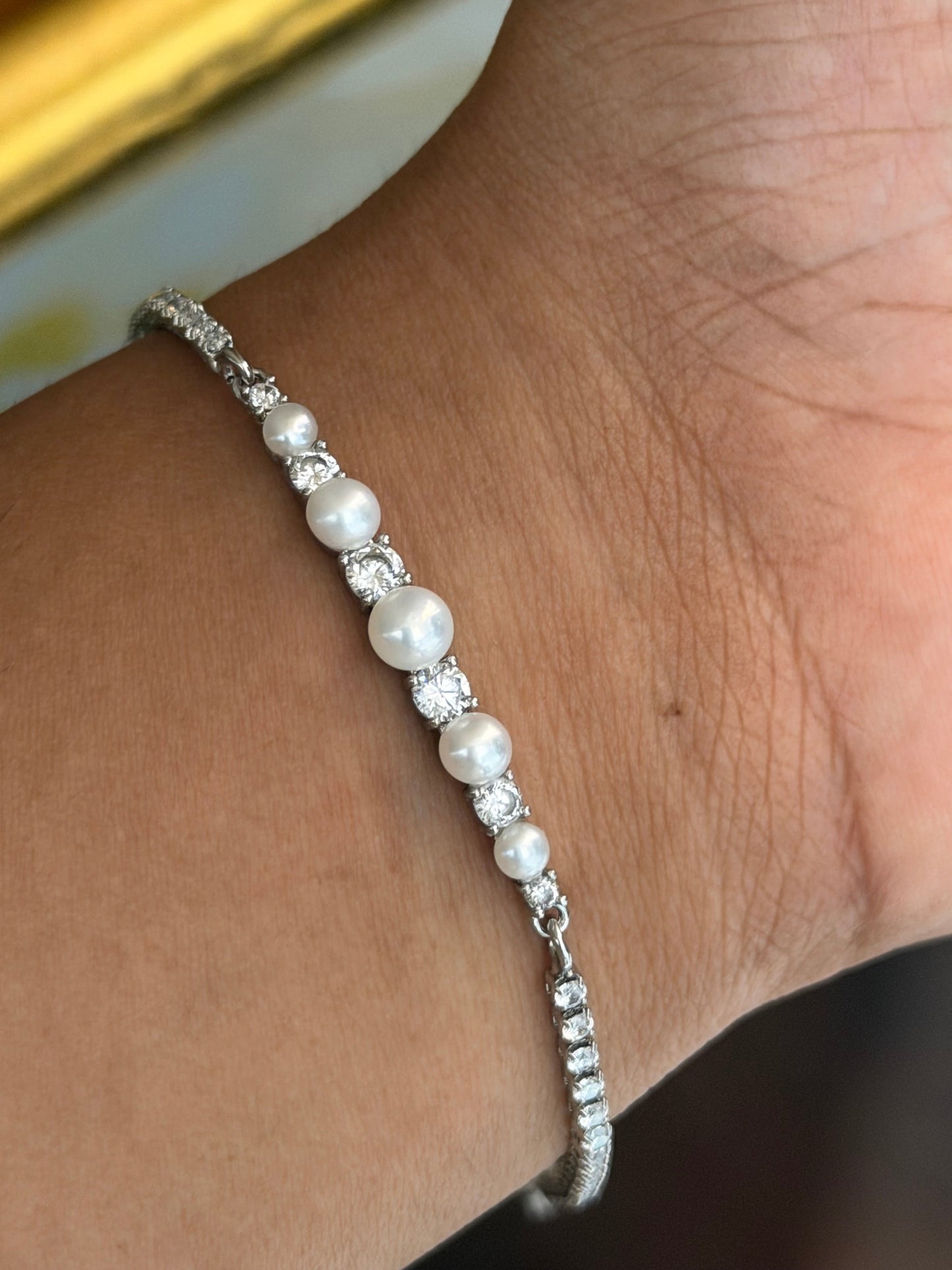 Lumière Pearl Tennis Bracelet