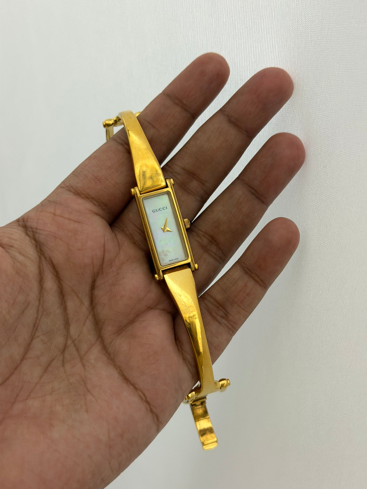 Vintage Gucci White Mop Dial 1500L Watch- Excellent Condition