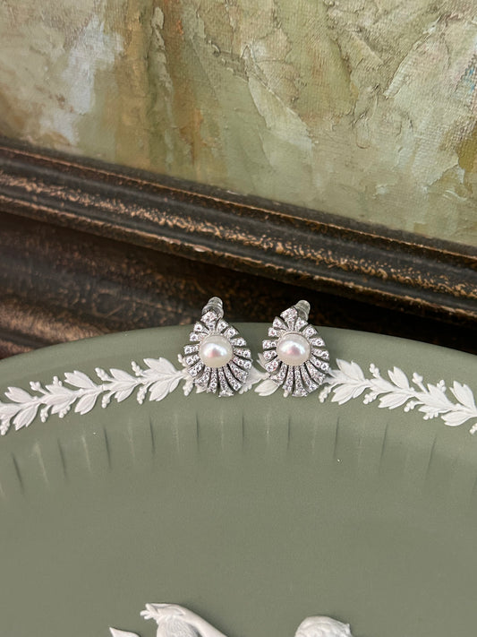 Vienna Freshwater Pearl Studs