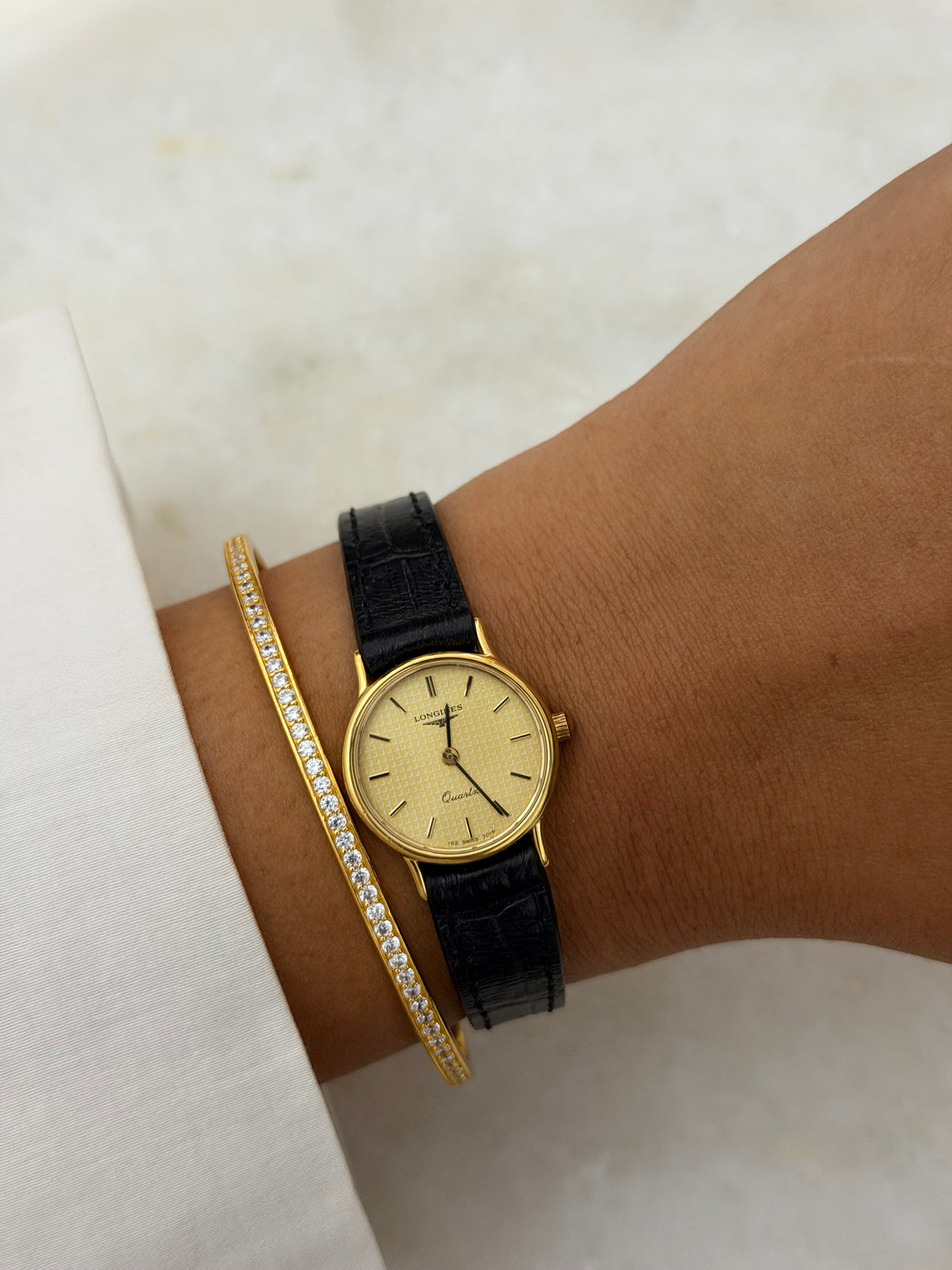 Vintage Longines Gold Plated Quartz Watch Champagne Dial With Crosshatch Pattern- L153.4 / ETA 976.001, with 6 jewels