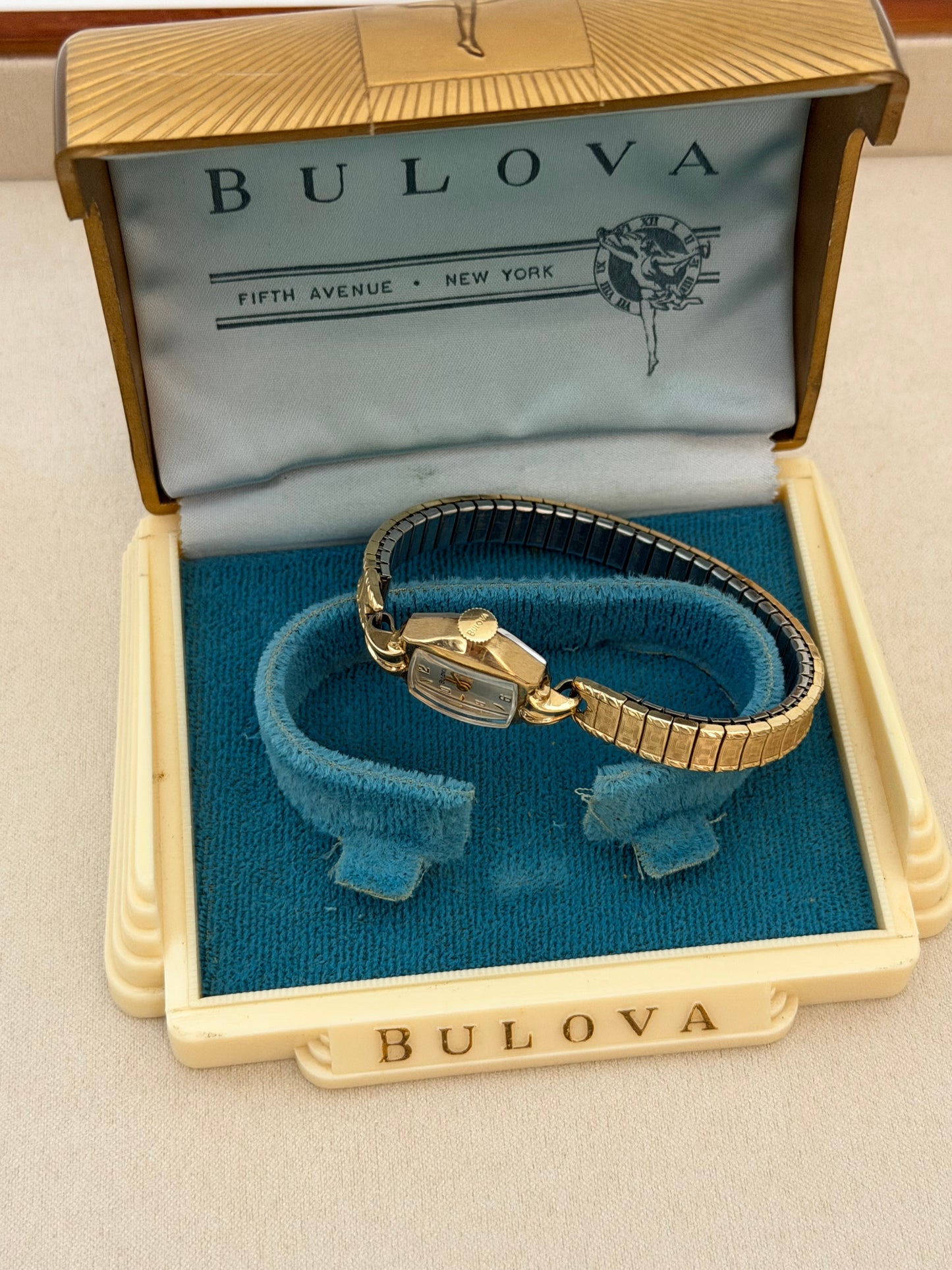 Vintage 1960s Bulova Mechanical/ Wind-Up Watch