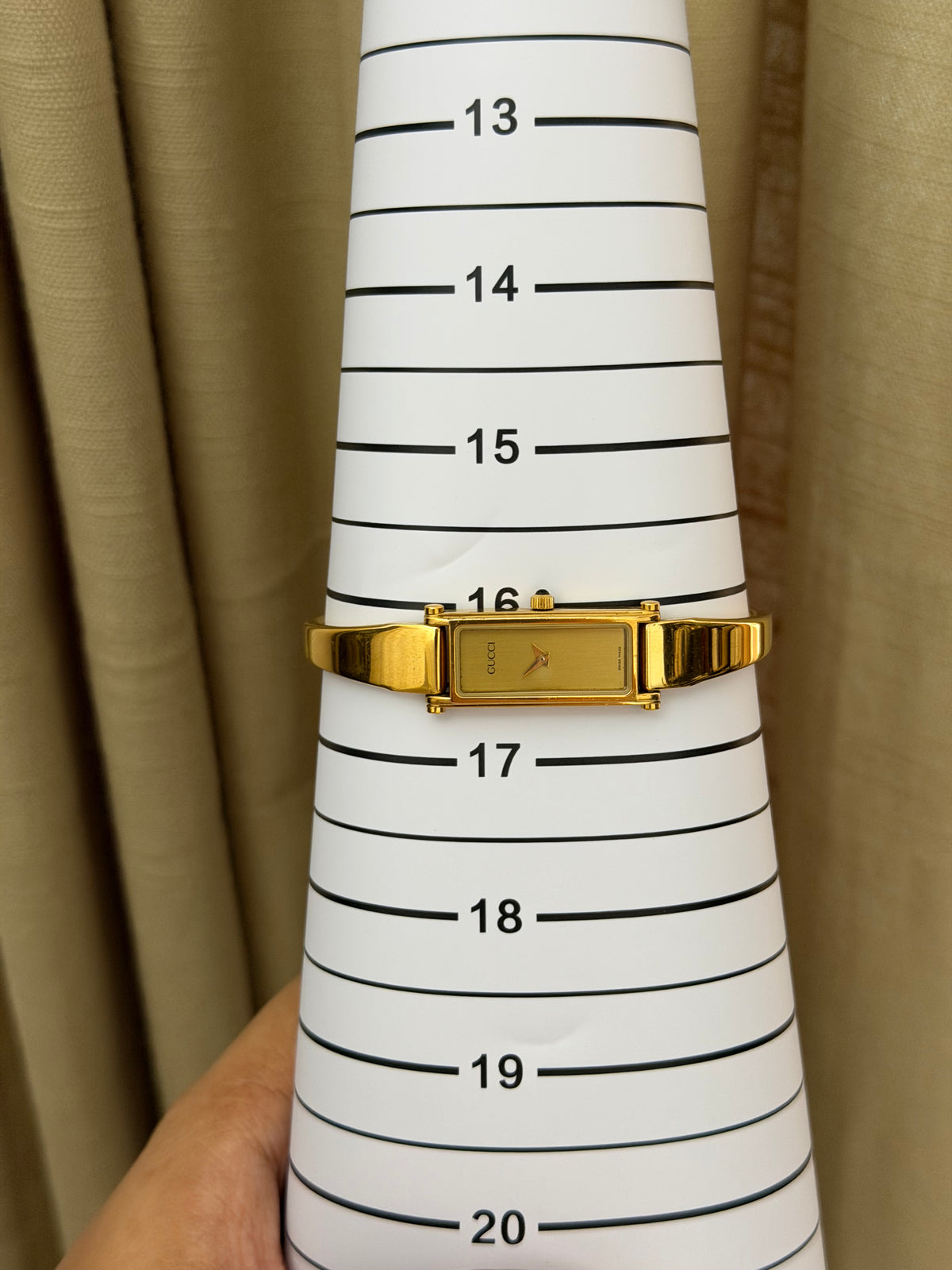 Vintage Gucci 1500L Champagne Dial Watch