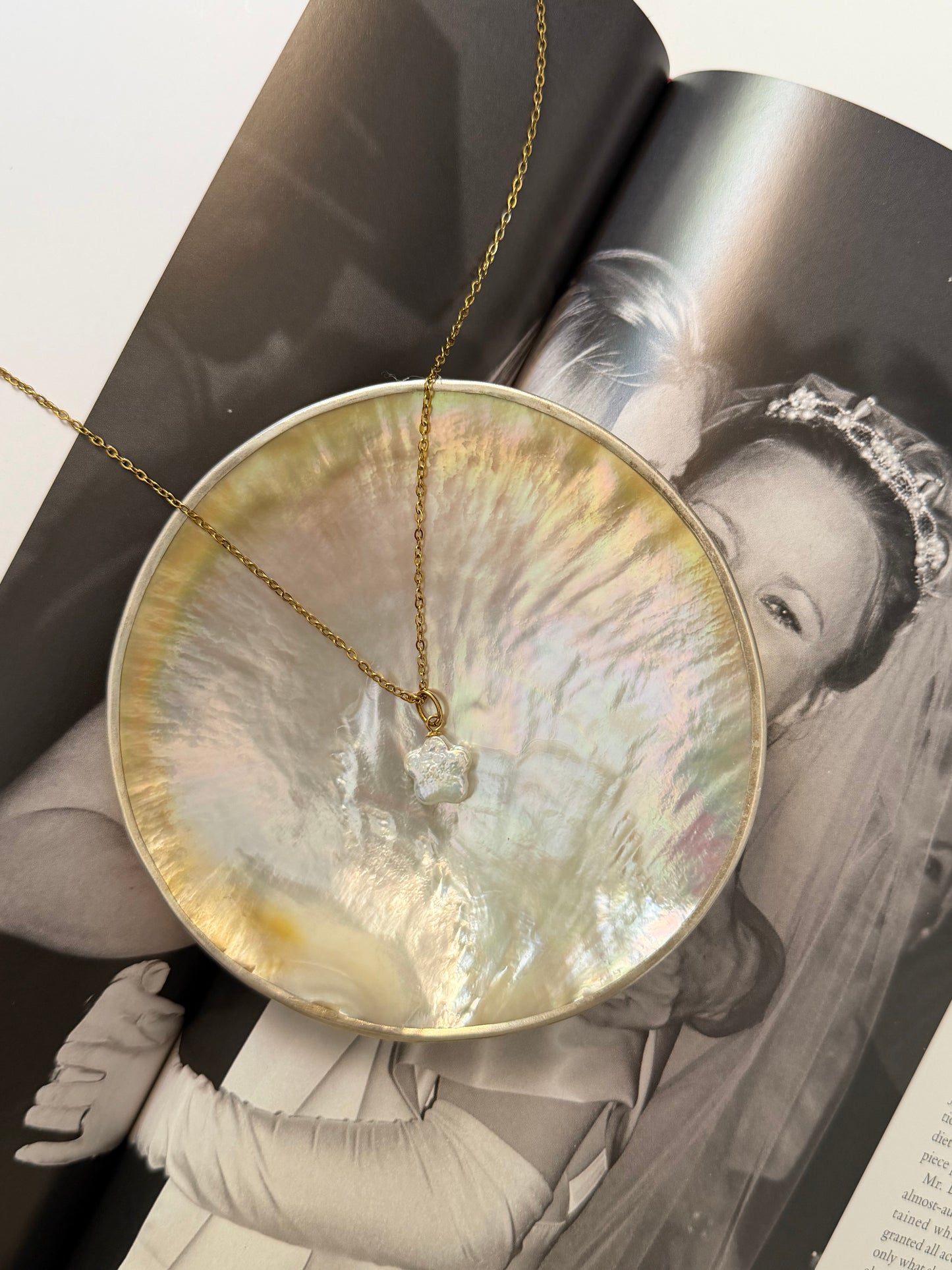 Lily Pearl Necklace