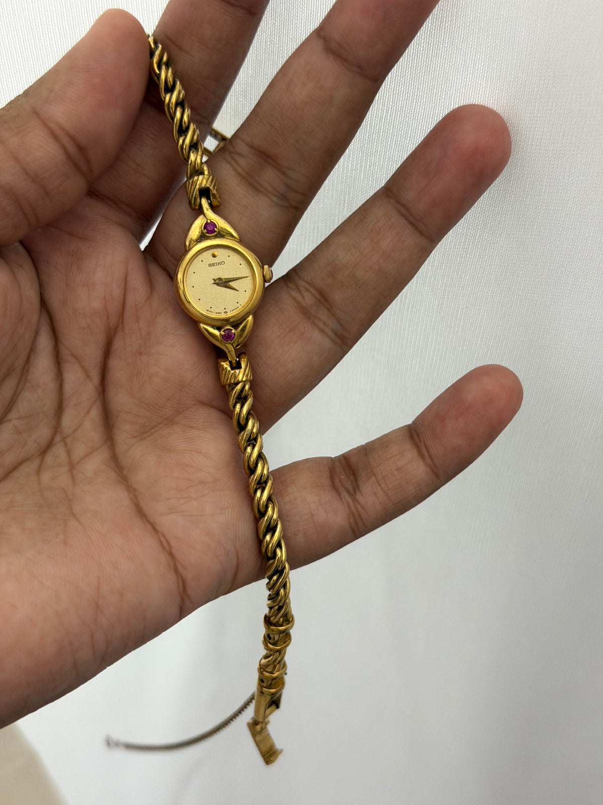 Vintage Seiko 2P Ruby Rope Bracelet Watch