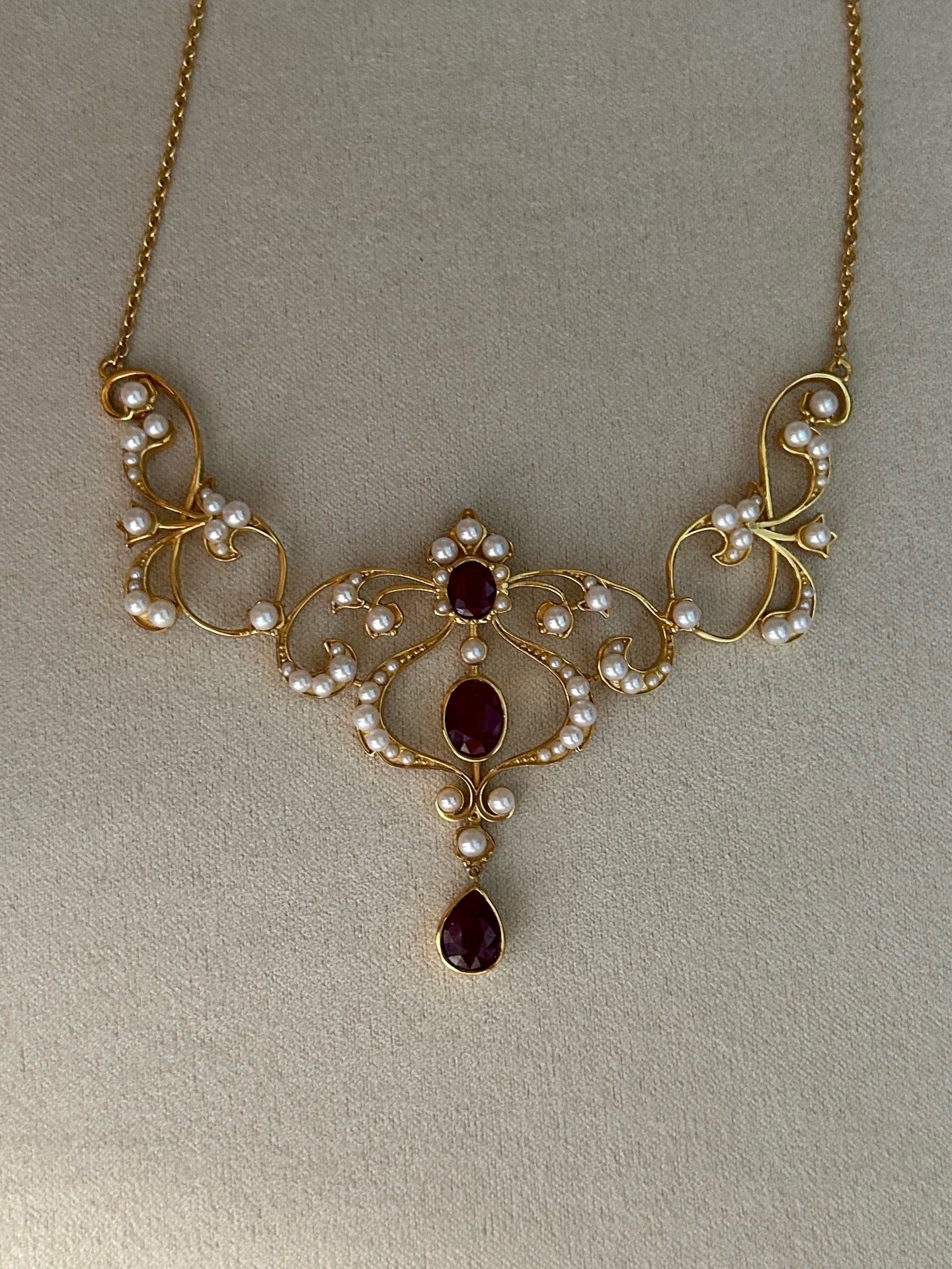 Nouvelle Vine Scroll Lavaliere ~ S925 Gold Plated