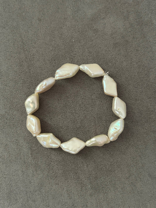 Natural FW Pearl Stretchable Bracelet