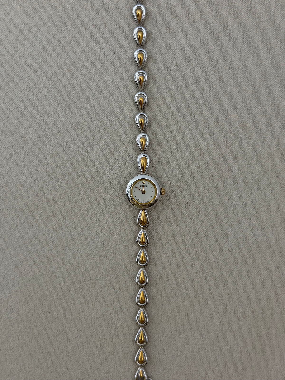 Vintage Seiko Teardrop Quartz Watch