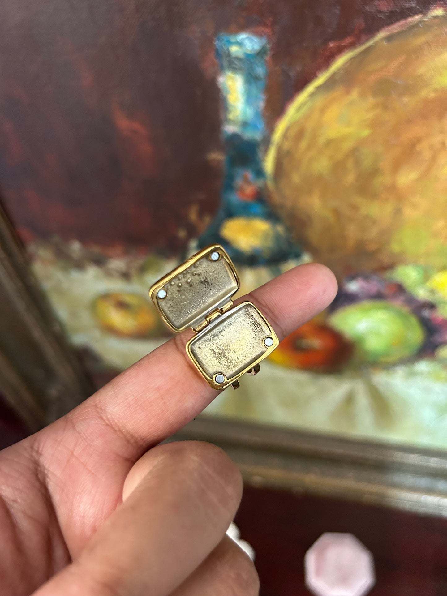 Sunspell Locket Ring