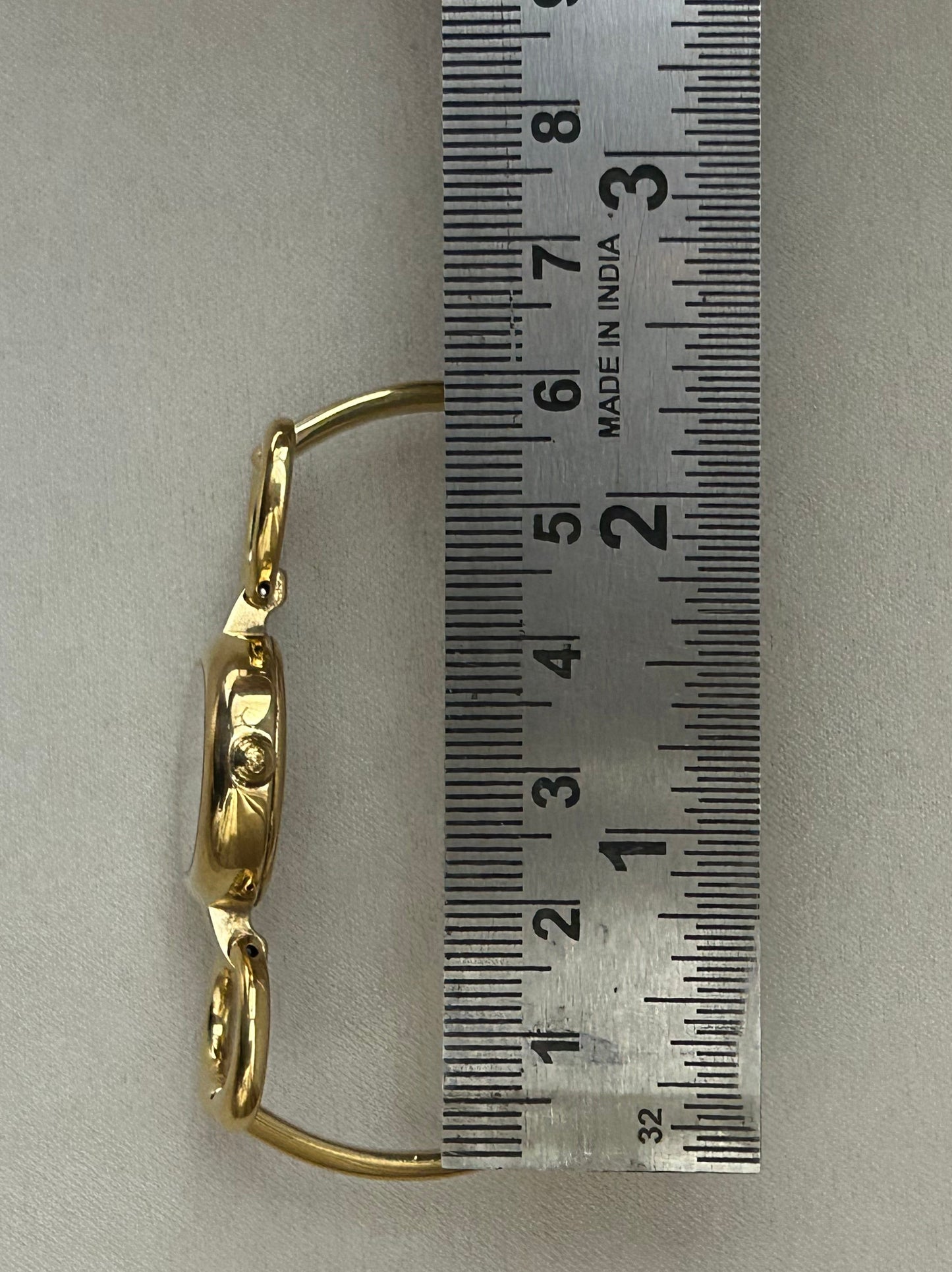 Gucci 1600 Gold Plated Mop Dial Vintage Watch