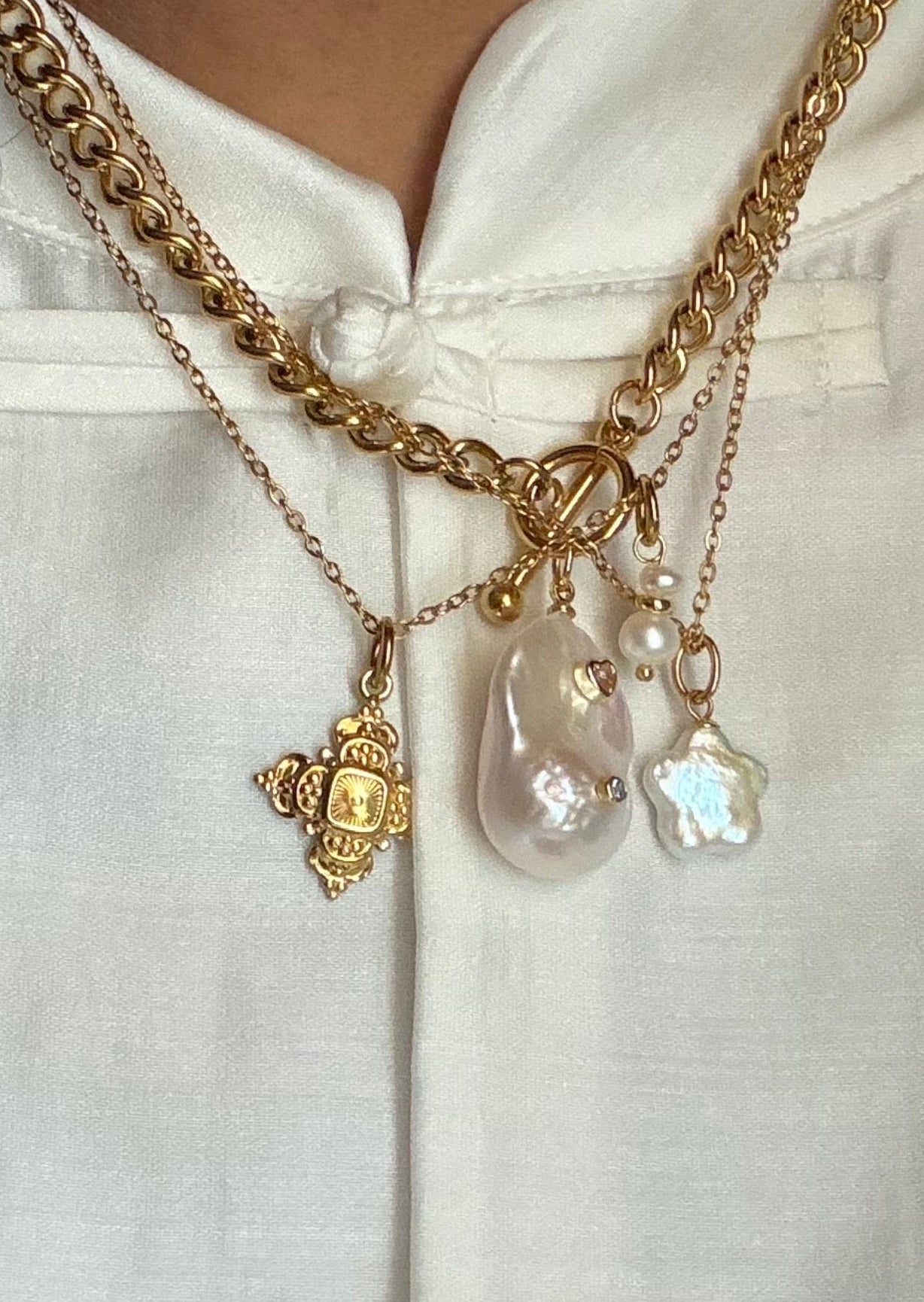 Lily Pearl Necklace