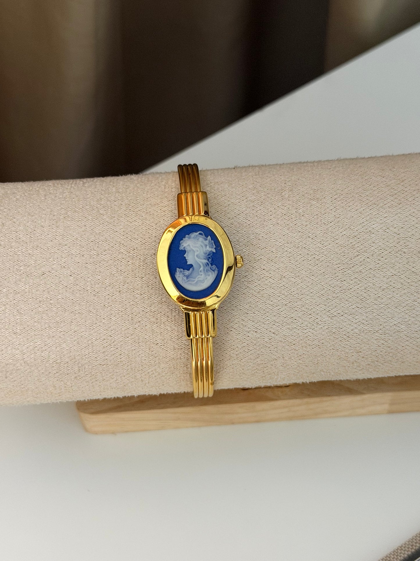 André Mouche Carved Agate Cameo Hidden Dial Watch