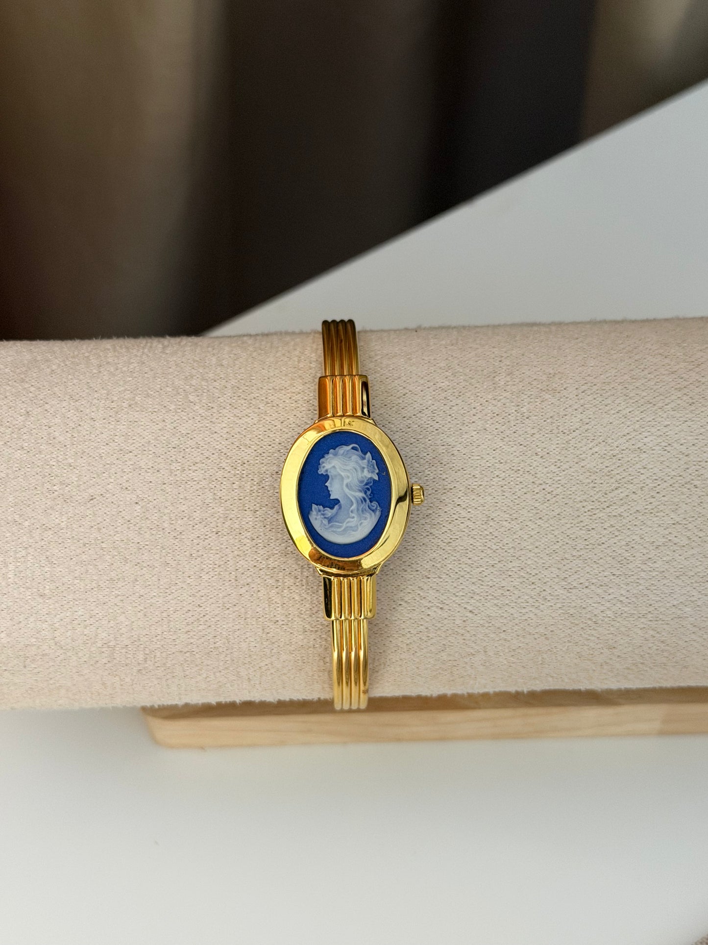 André Mouche Carved Agate Cameo Hidden Dial Watch