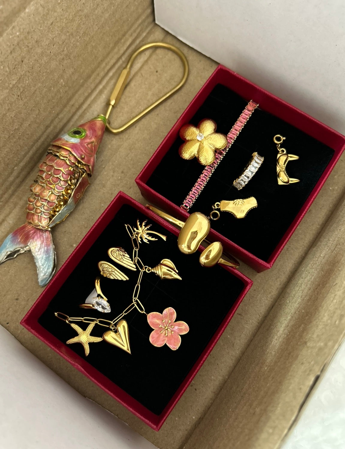 Nami Hibiscus Summer Charm Necklace