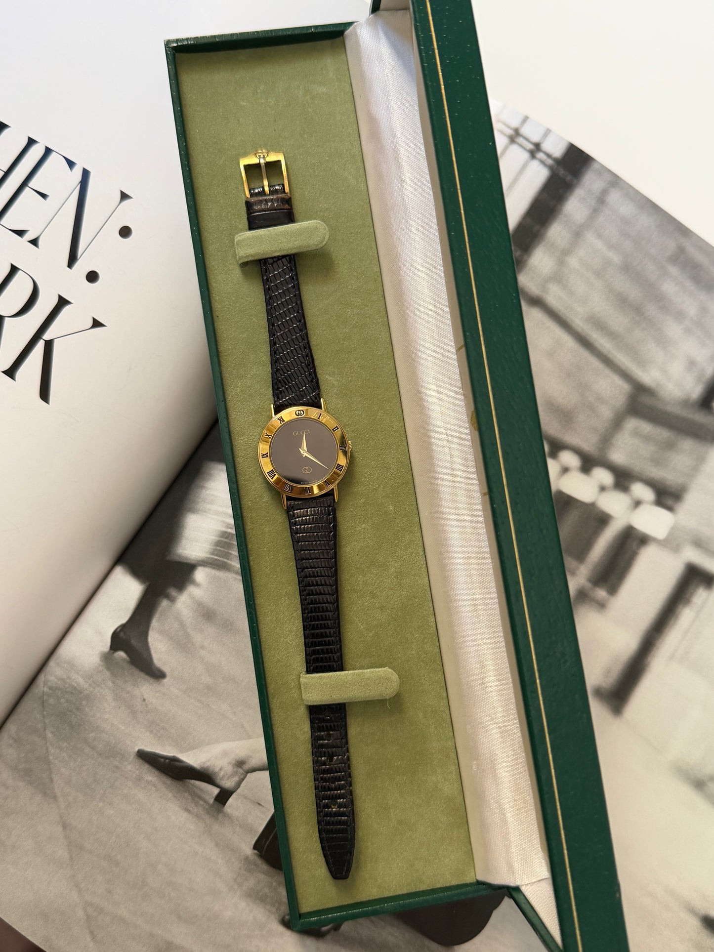 Vintage Gucci 3000L Quartz Watch With Original Strap & Box