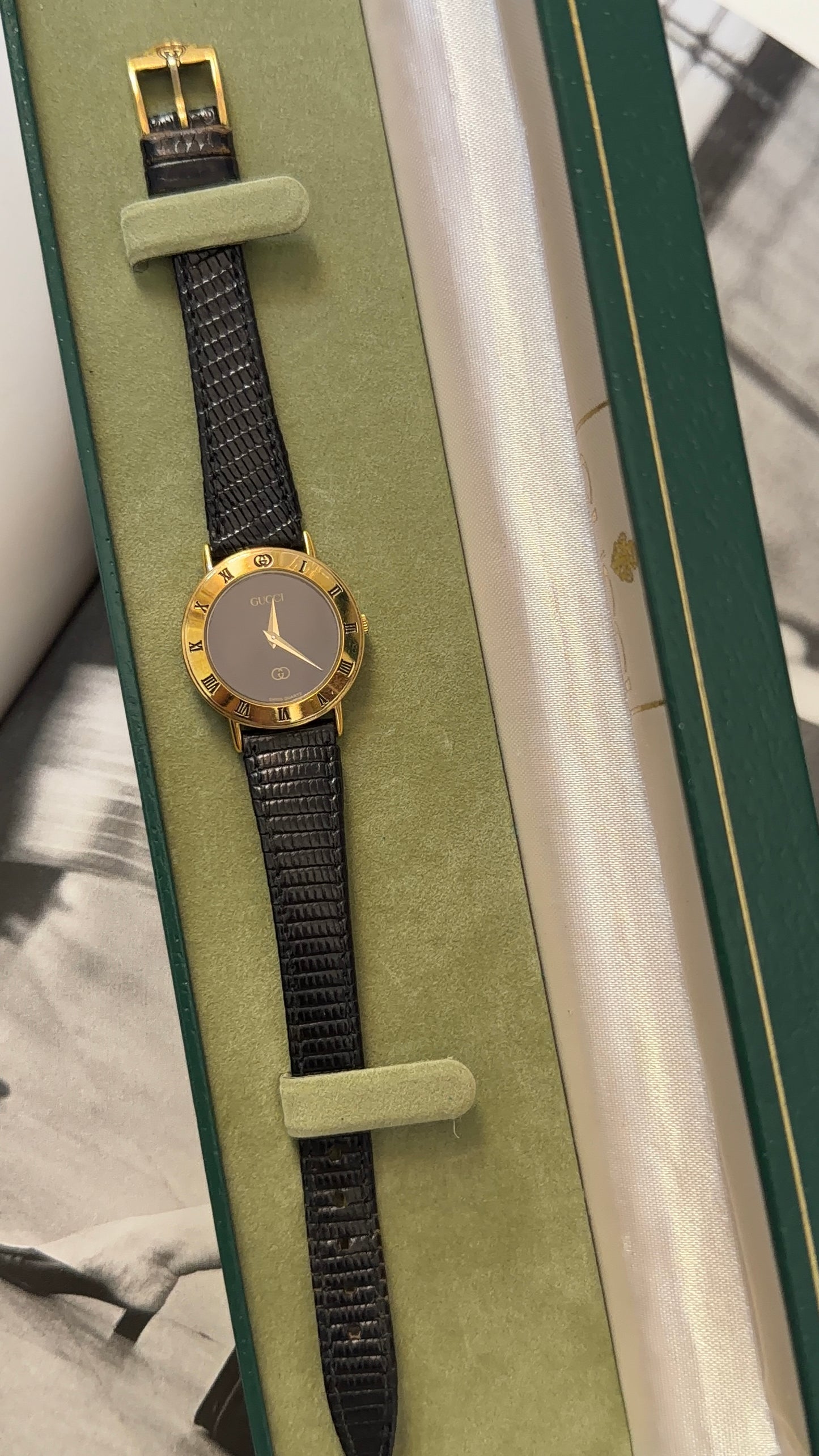 Vintage Gucci 3000L Quartz Watch With Original Strap & Box