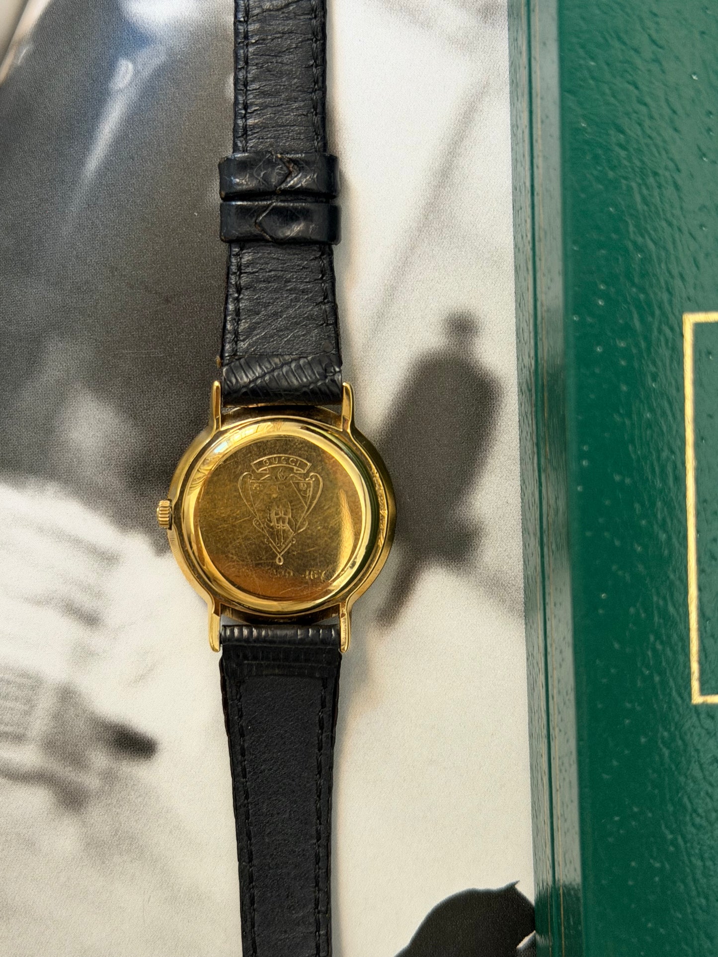 Vintage Gucci 3000L Quartz Watch With Original Strap & Box