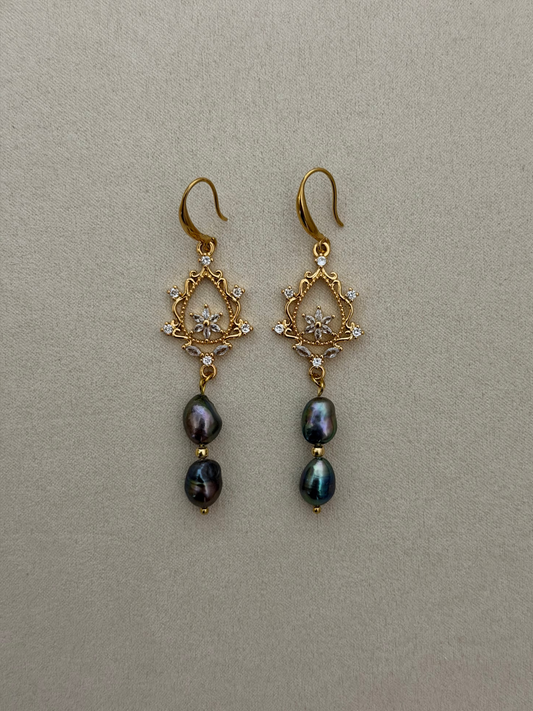 The Ravenna Pearl Drop Earrings