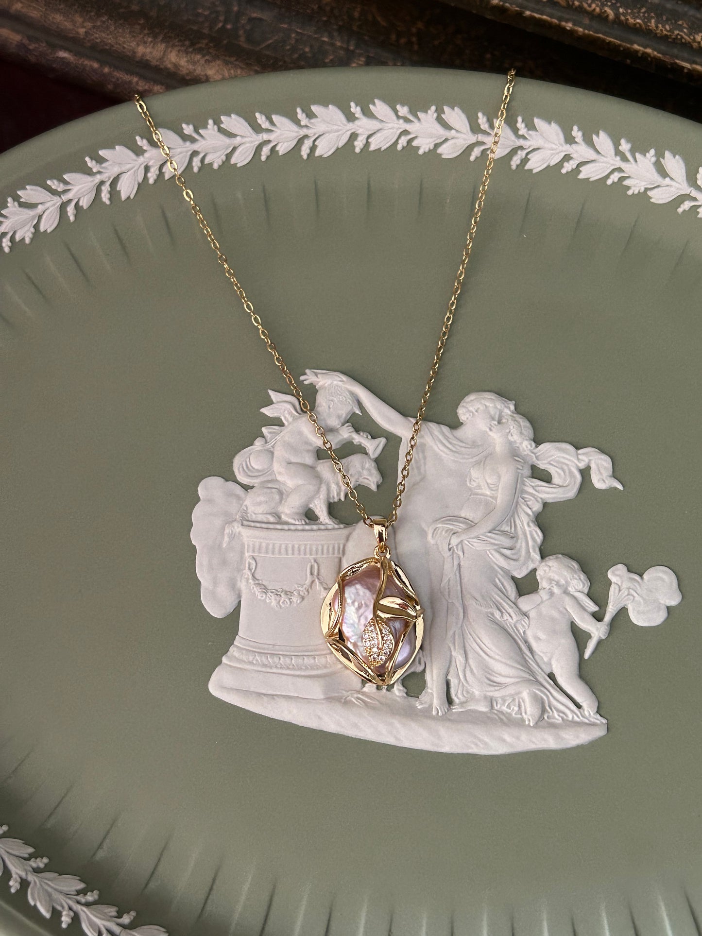 Aurelia Baroque Pearl Necklace & Earrings Set