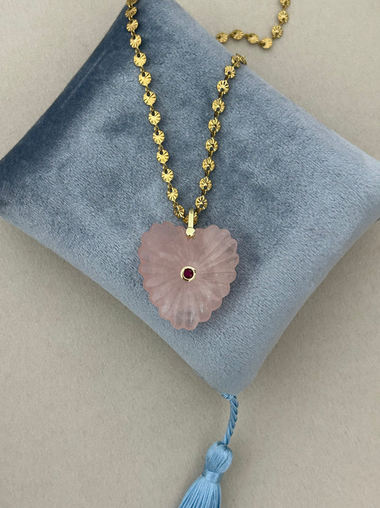 Heart Bloom Rose Quartz Necklace