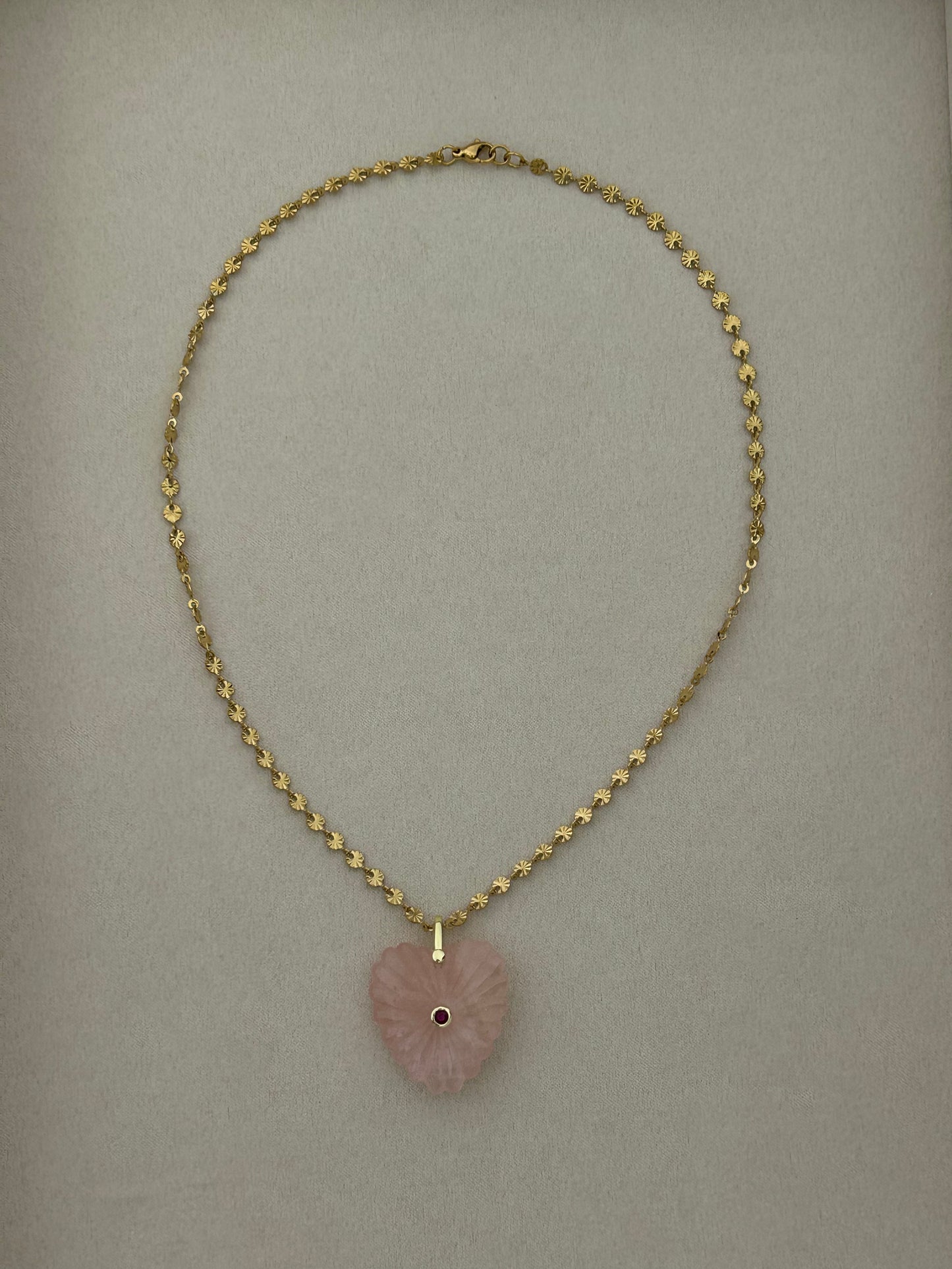 Heart Bloom Rose Quartz Necklace