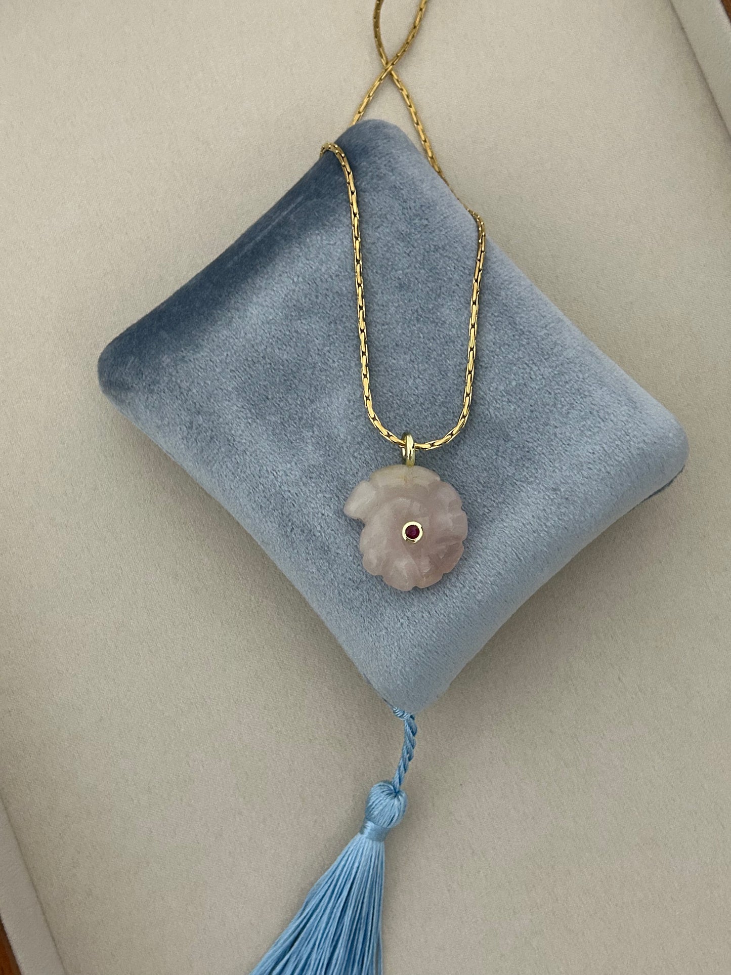 Ammonite Seashell Carved Rose Quartz Necklace