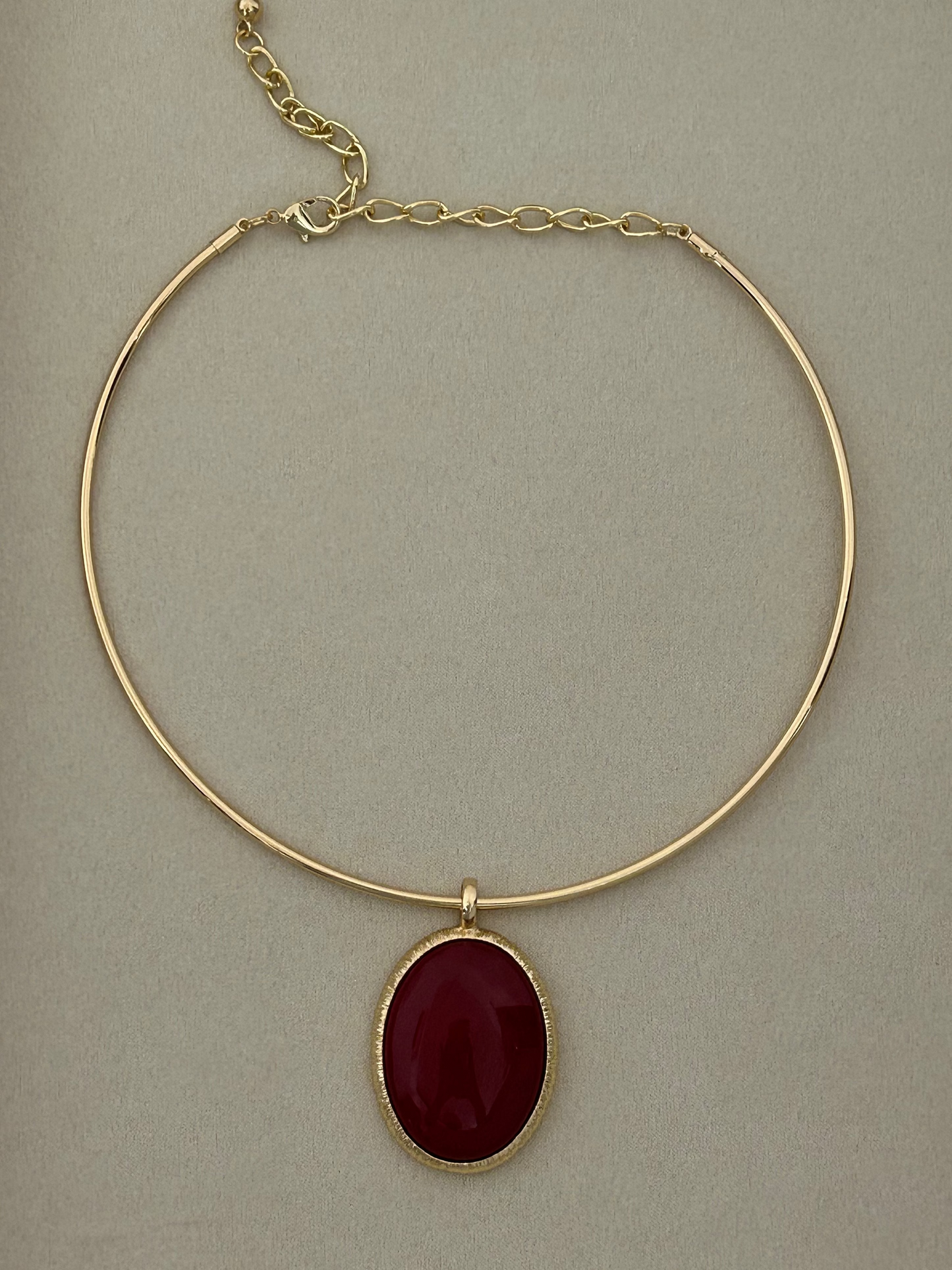 Crimson Oval Pendant Choker Necklace