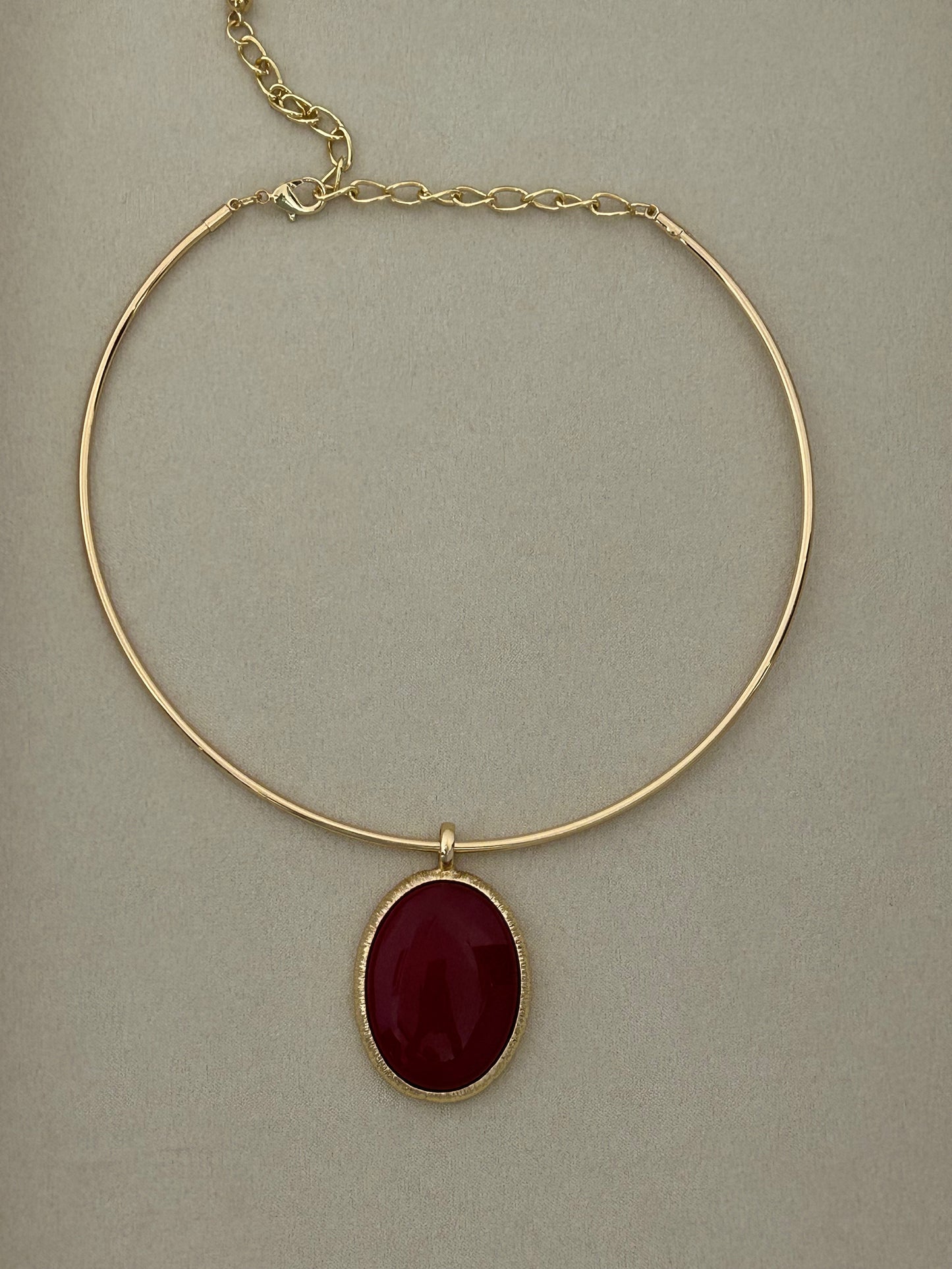 Crimson Oval Pendant Choker Necklace