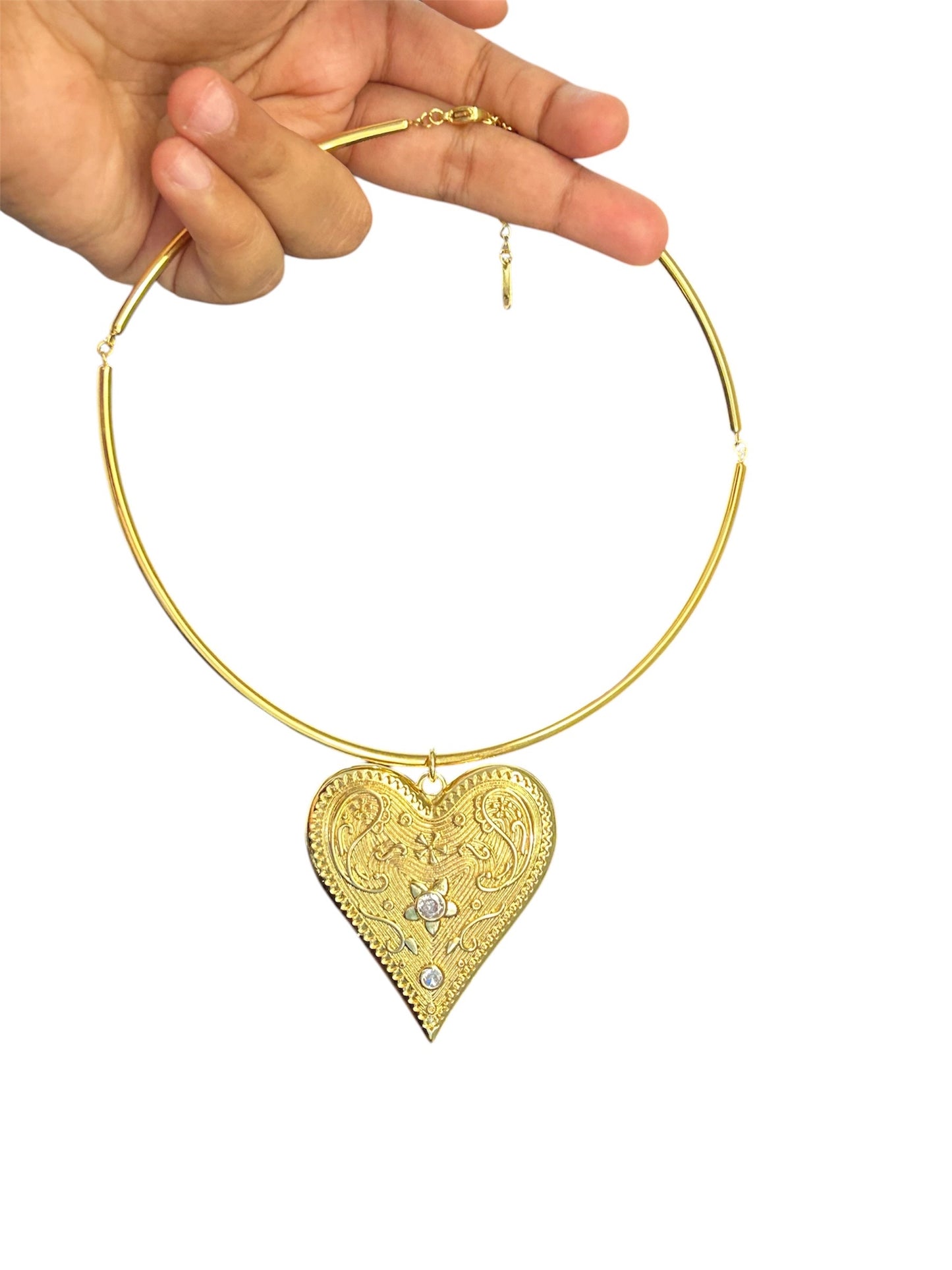 Valencia Vintage Style Heart Choker