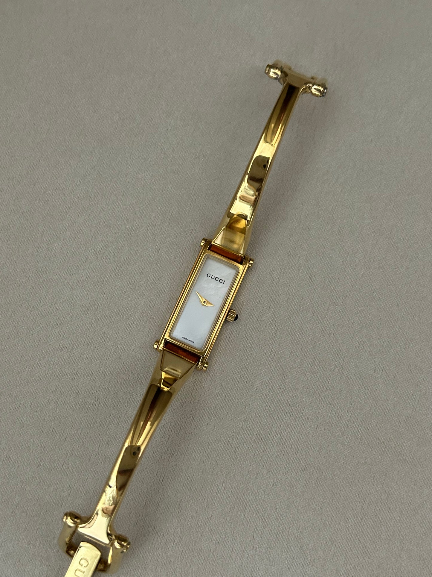 Gucci White Mop Dial 1500L Vintage Watch