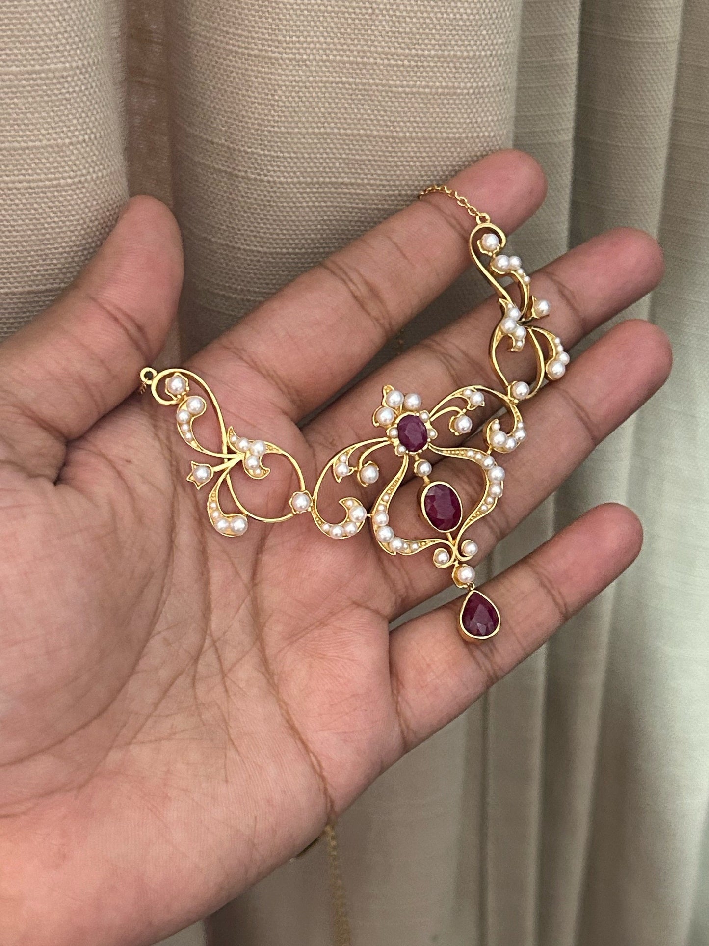 Nouvelle Vine Scroll Lavaliere ~ S925 Gold Plated