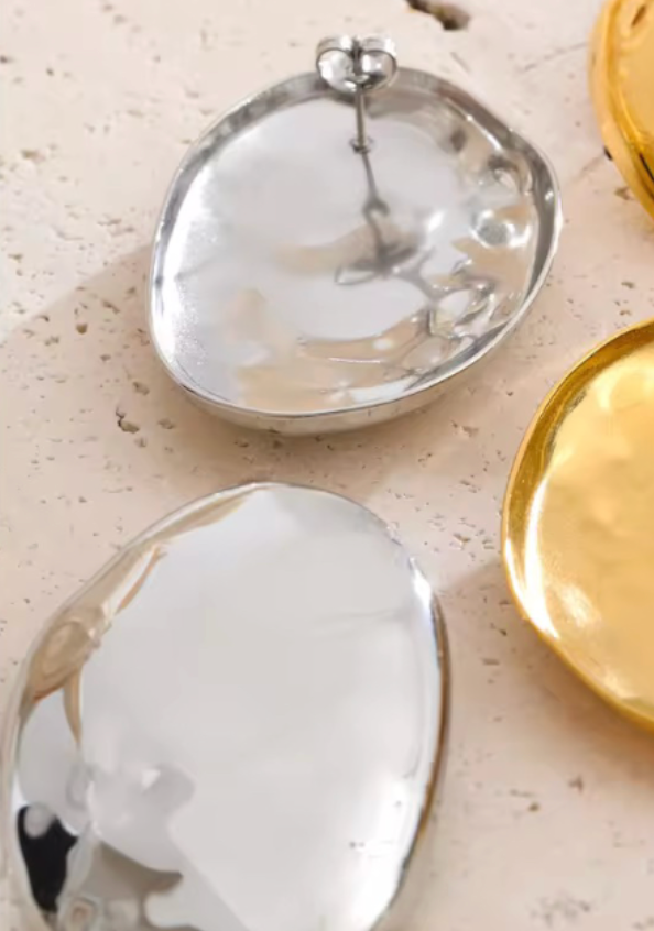 Fluid Oval Stud Earrings