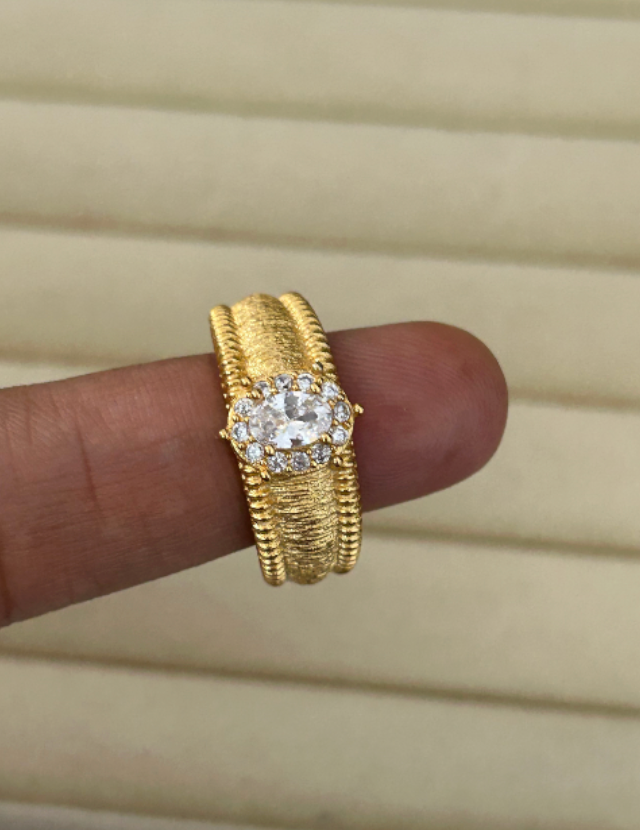 Zarela Cuff Ring