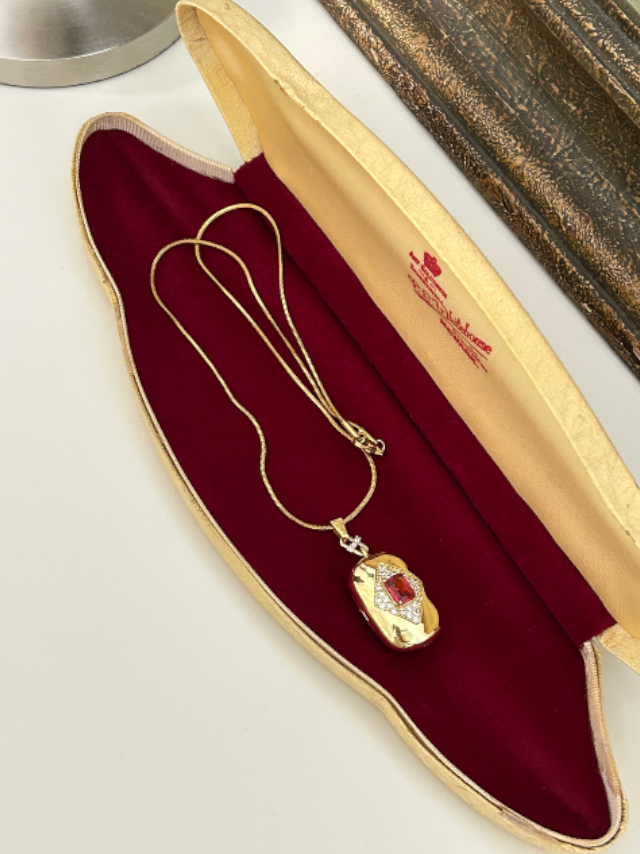 Scarlet Crown Openable Locket Necklace